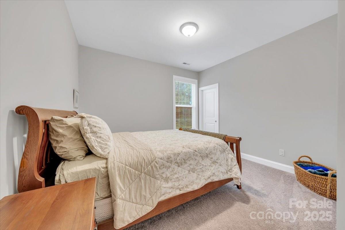 172 Caversham Drive Property Photo 26