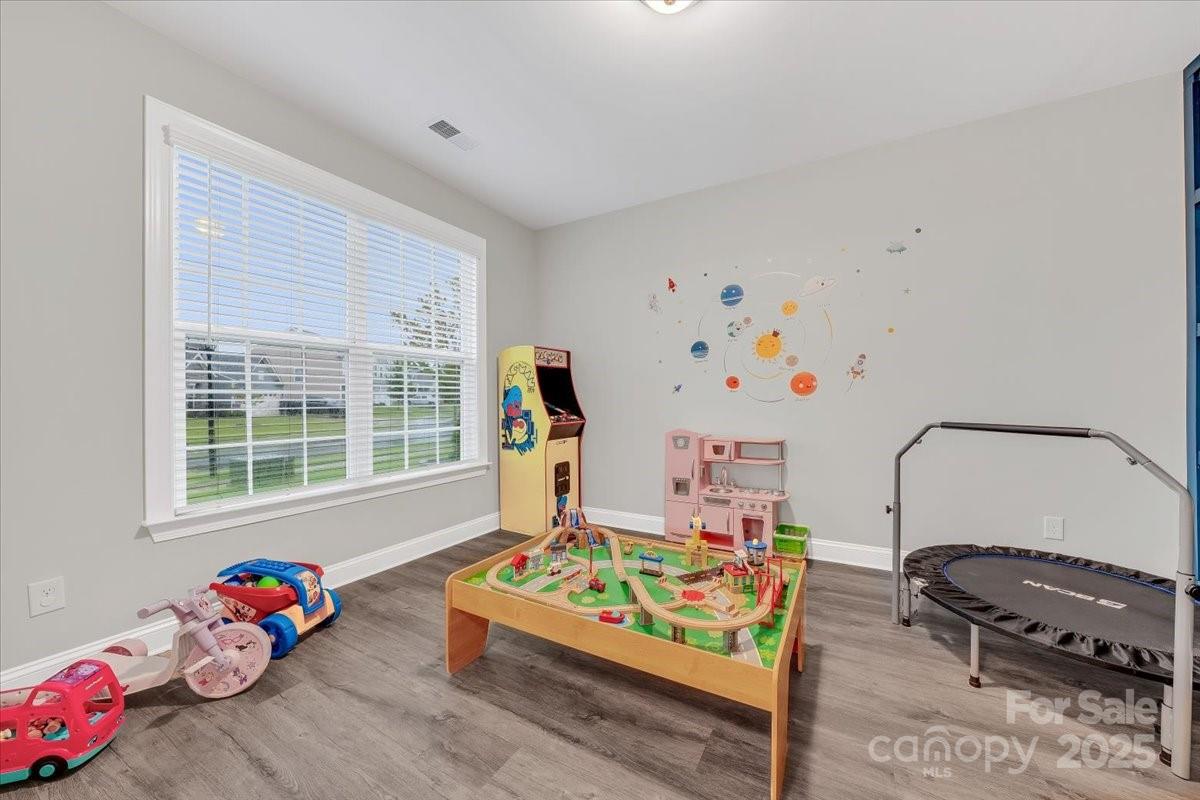 172 Caversham Drive Property Photo 33