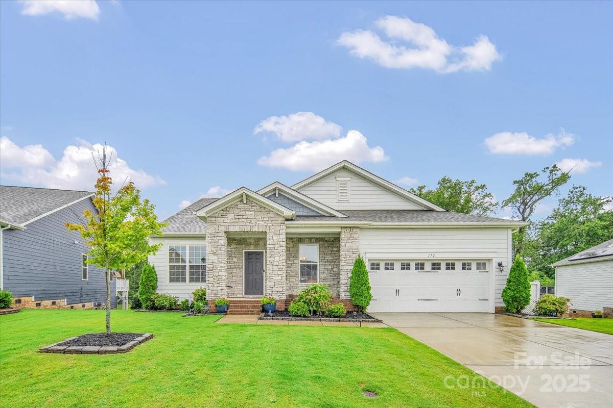 172 Caversham Drive Property Photo 39