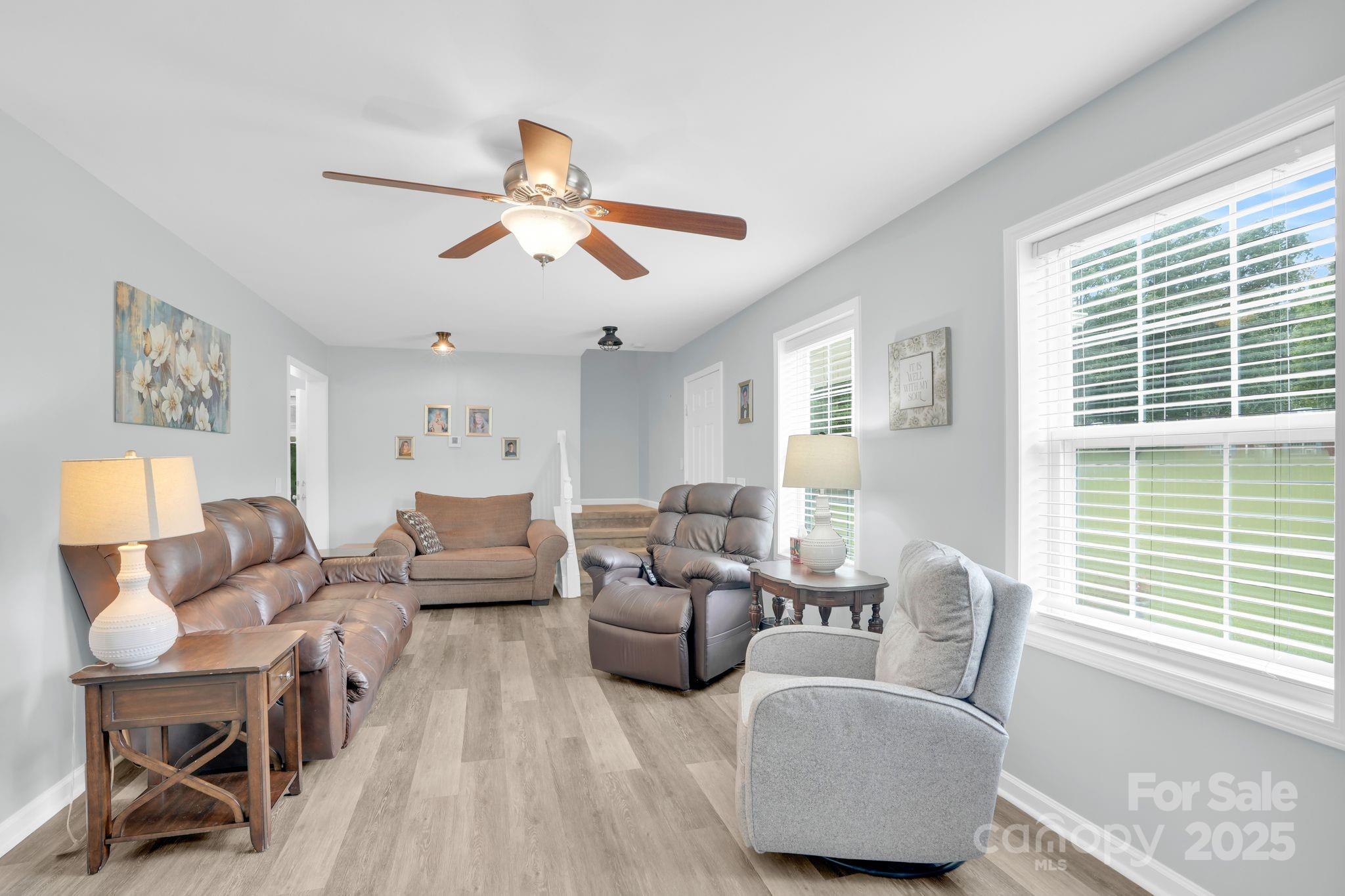 10425 Idlewild Road Property Photo 2