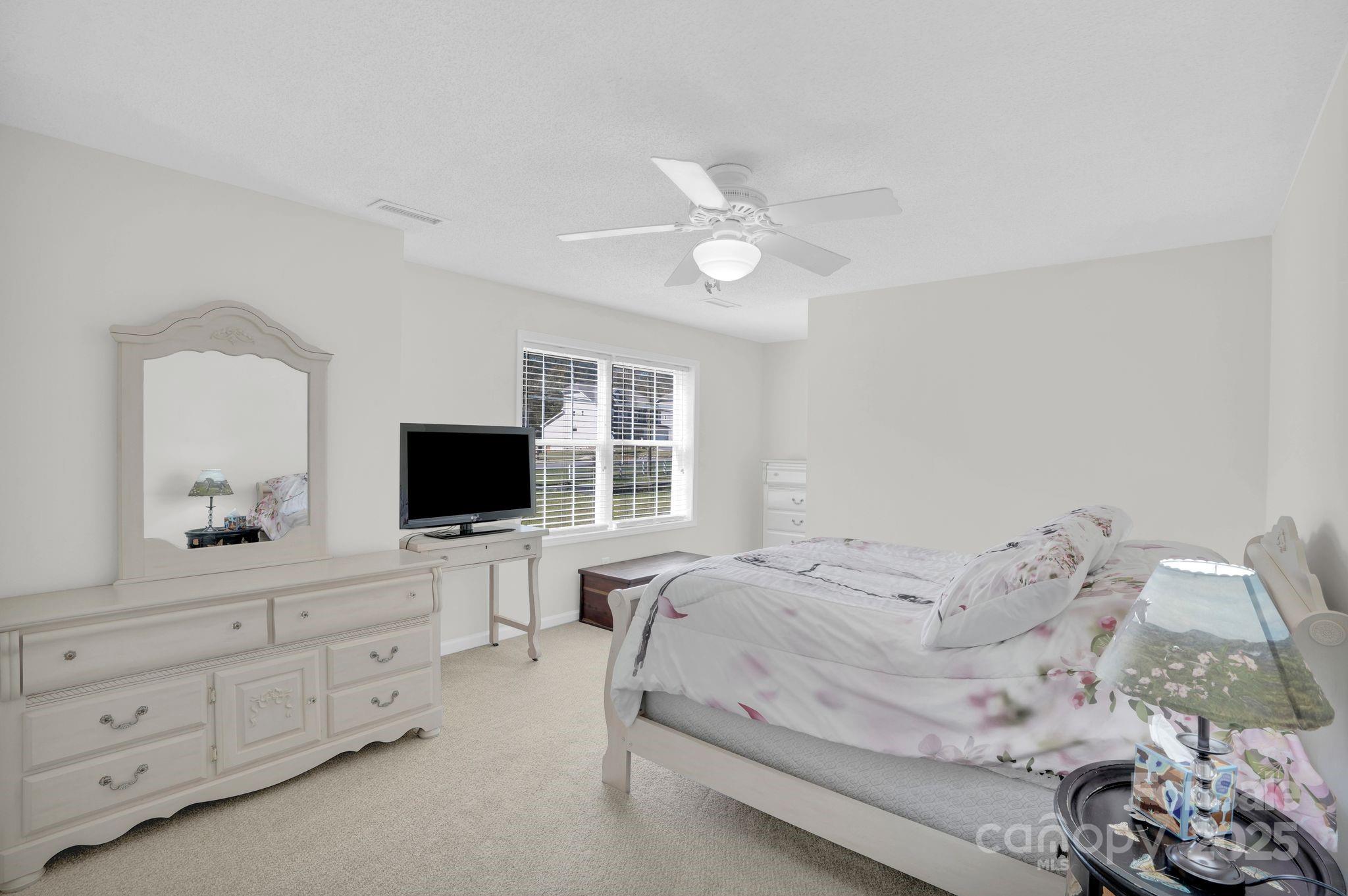 10425 Idlewild Road Property Photo 12