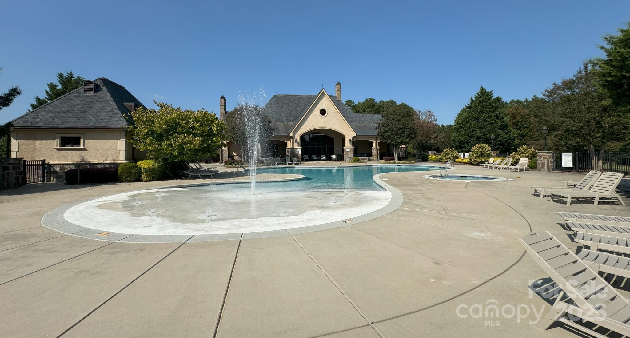 1532 Reflection Pointe Boulevard Property Photo 15