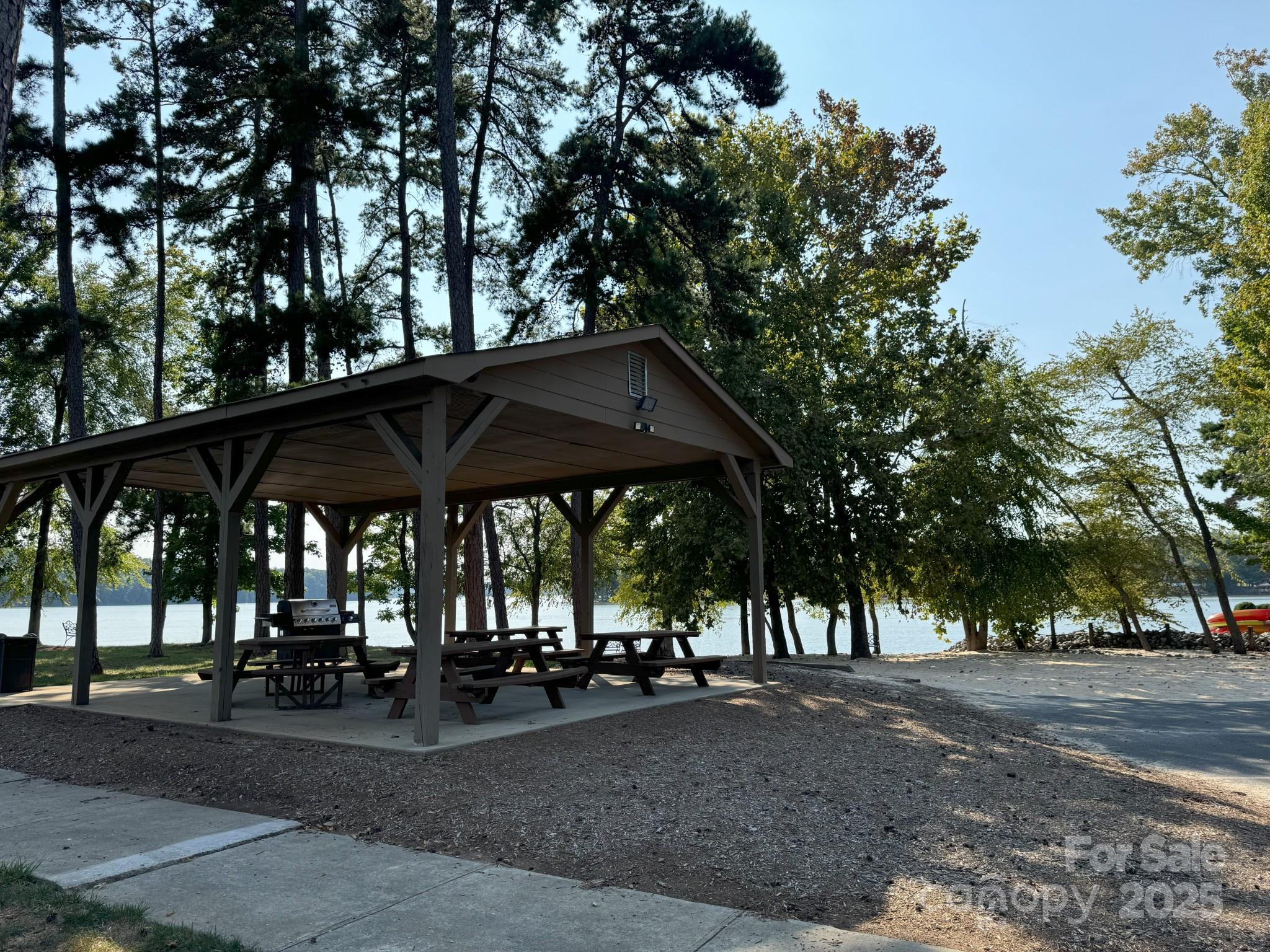 1532 Reflection Pointe Boulevard Property Photo 16