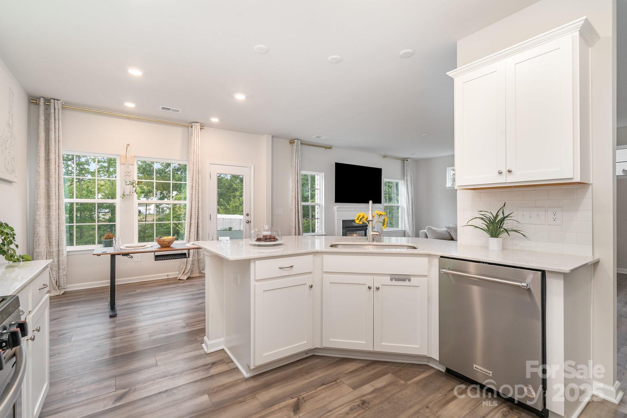18026 Stark Way Property Photo 8