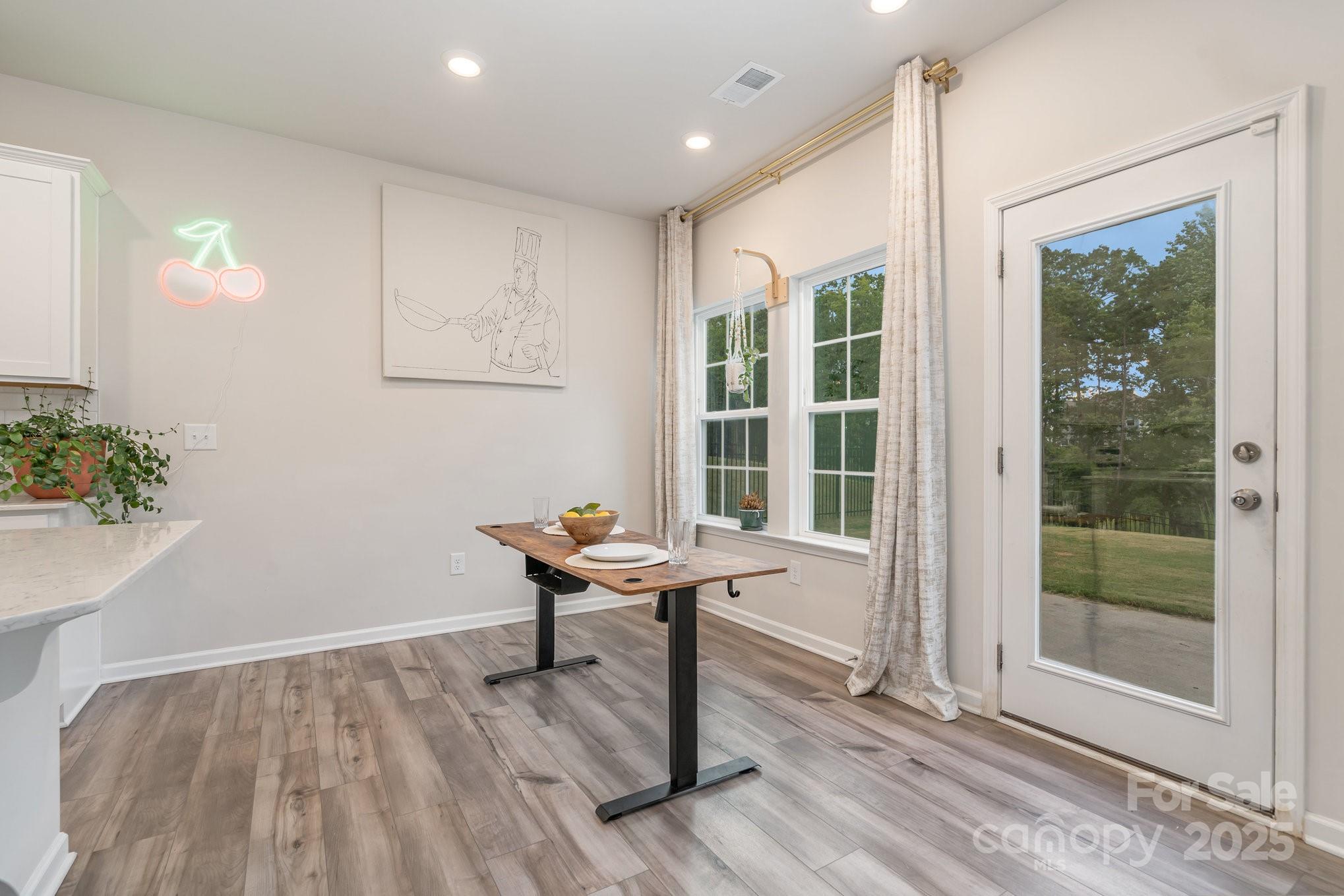 18026 Stark Way Property Photo 10