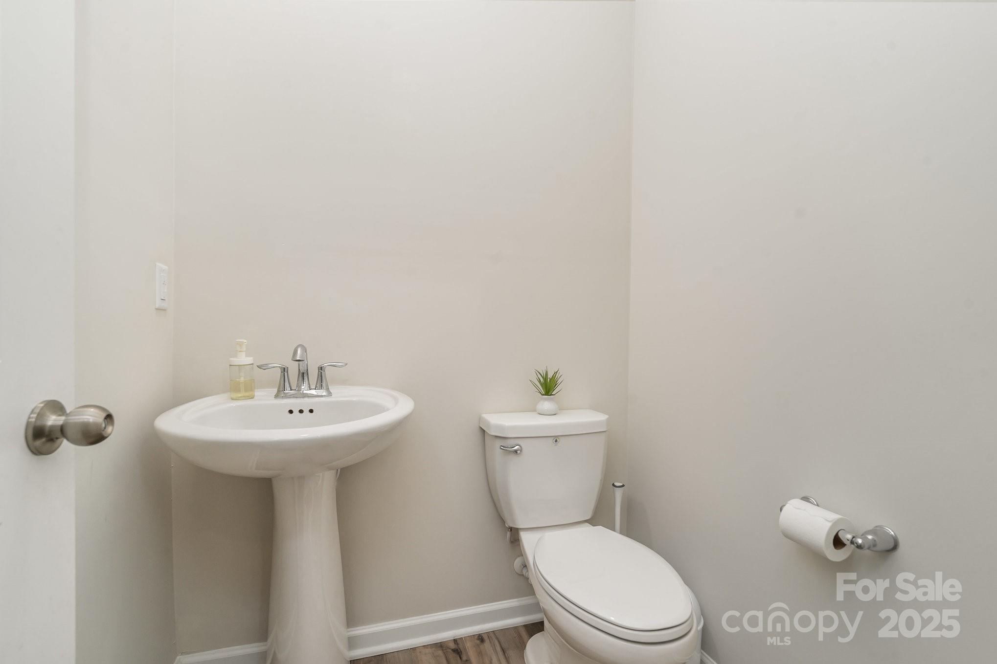 18026 Stark Way Property Photo 12