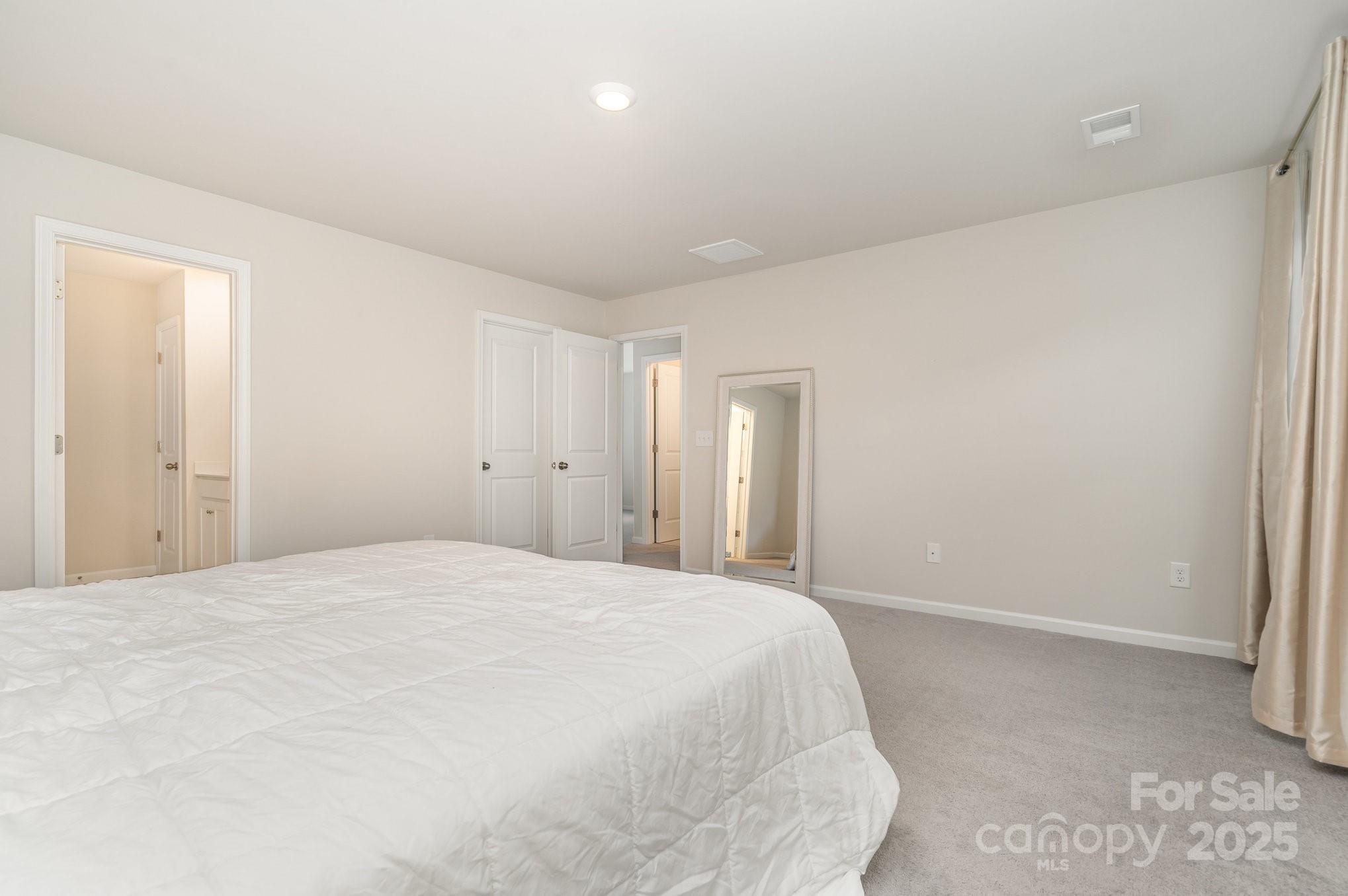 18026 Stark Way Property Photo 13