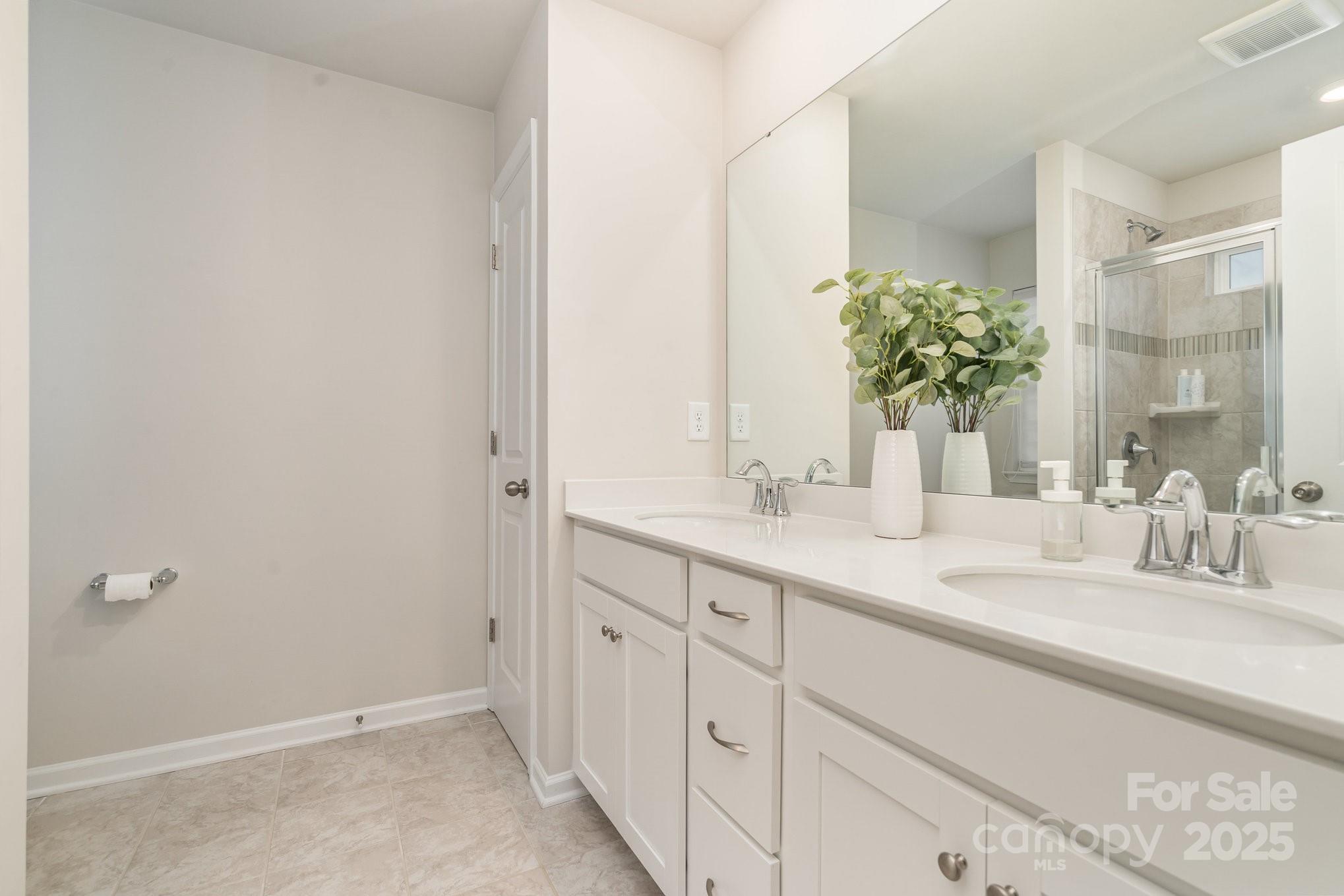 18026 Stark Way Property Photo 15