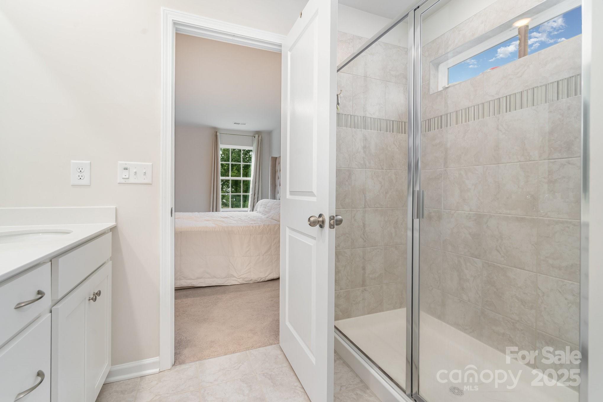 18026 Stark Way Property Photo 16