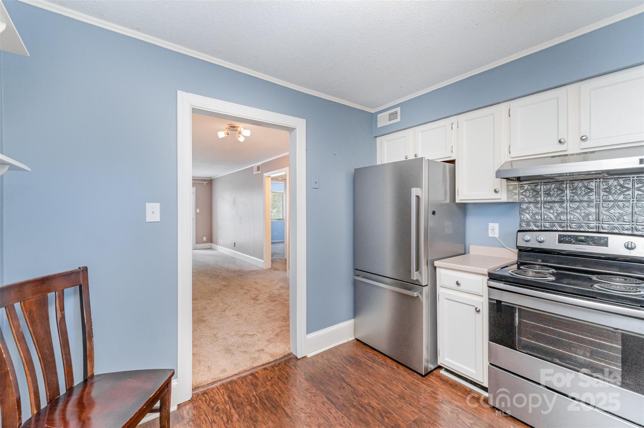 3001 Heathstead Place Property Photo 2