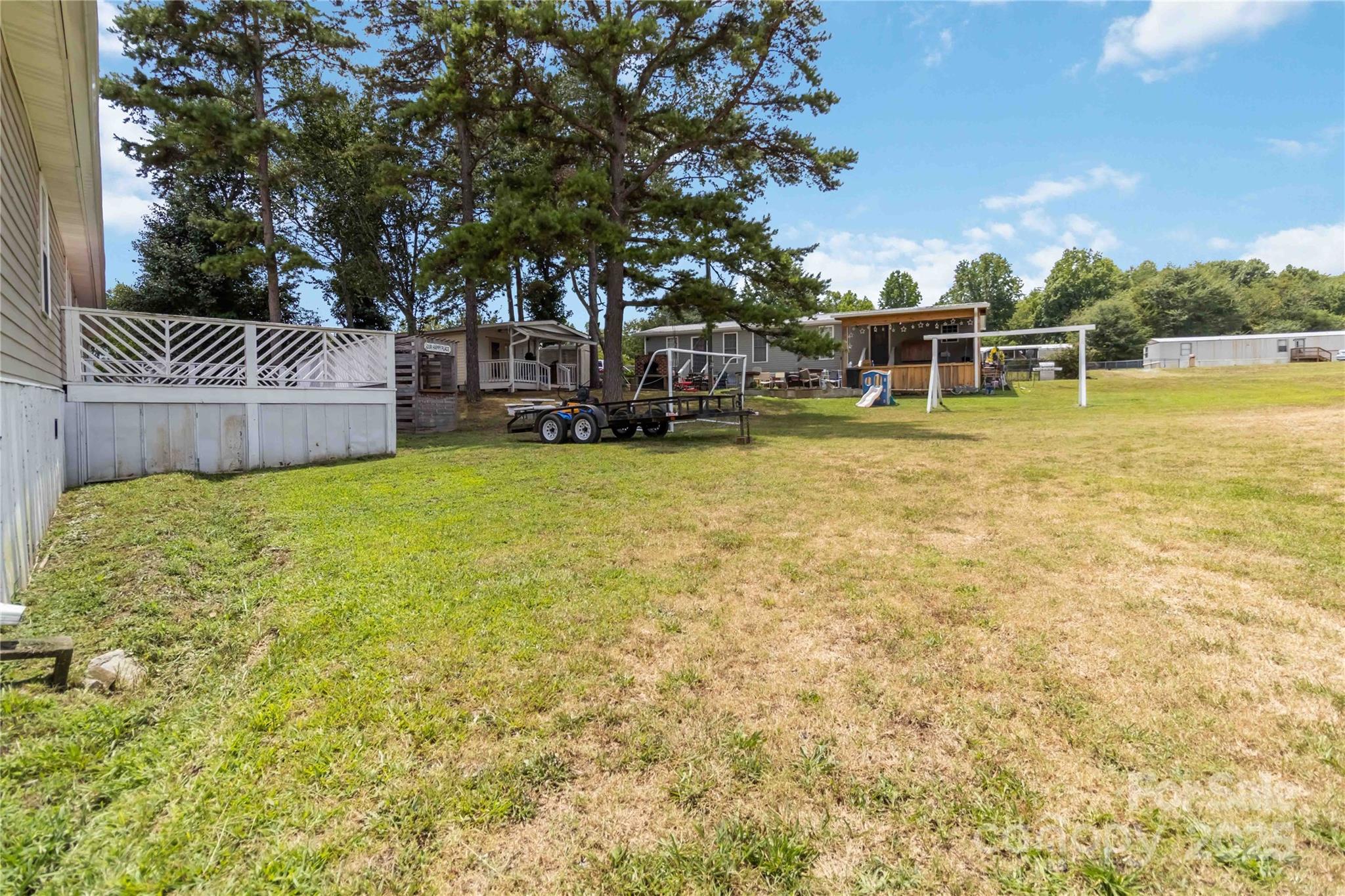 106 Cloverleaf Drive Property Photo 6