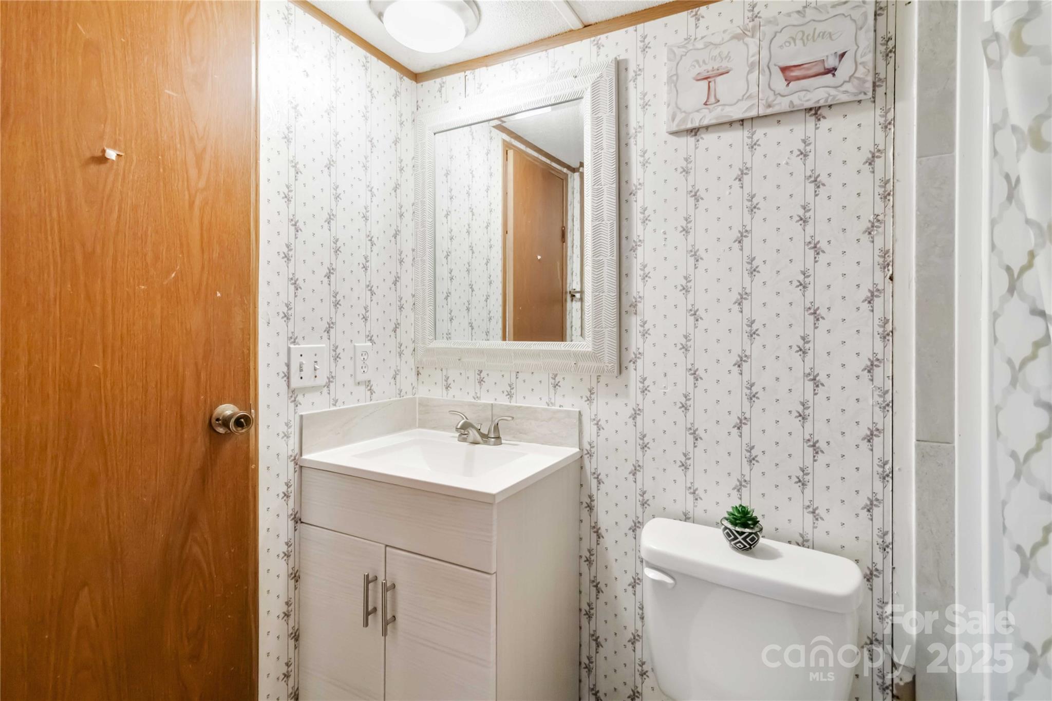 106 Cloverleaf Drive Property Photo 13