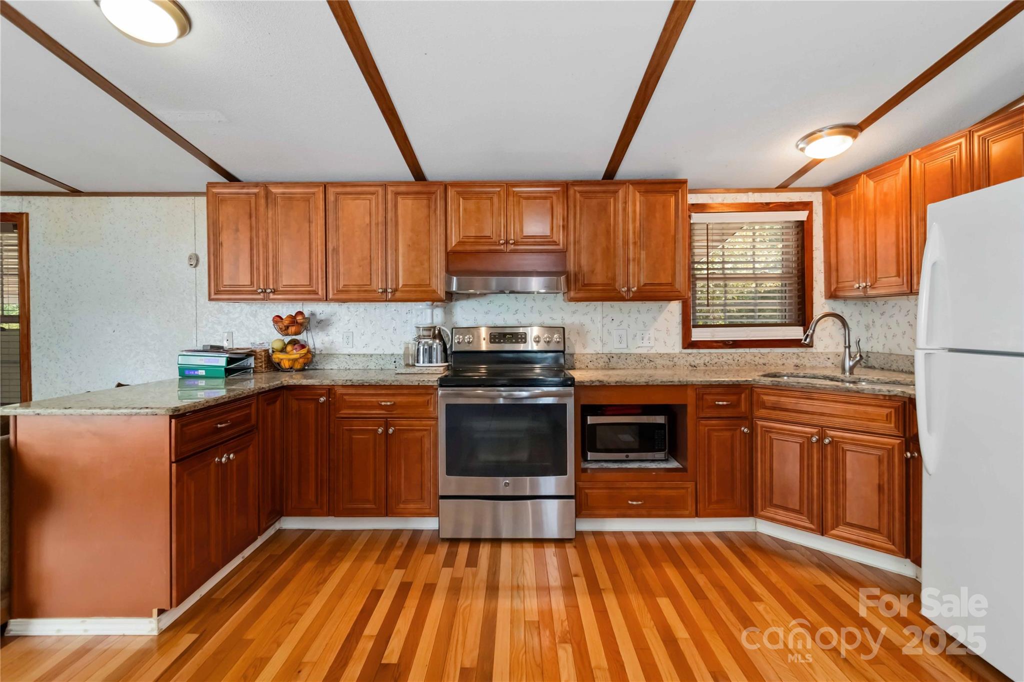 106 Cloverleaf Drive Property Photo 16