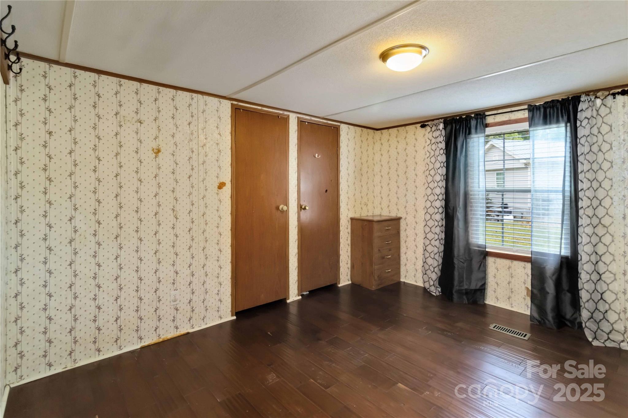 106 Cloverleaf Drive Property Photo 17