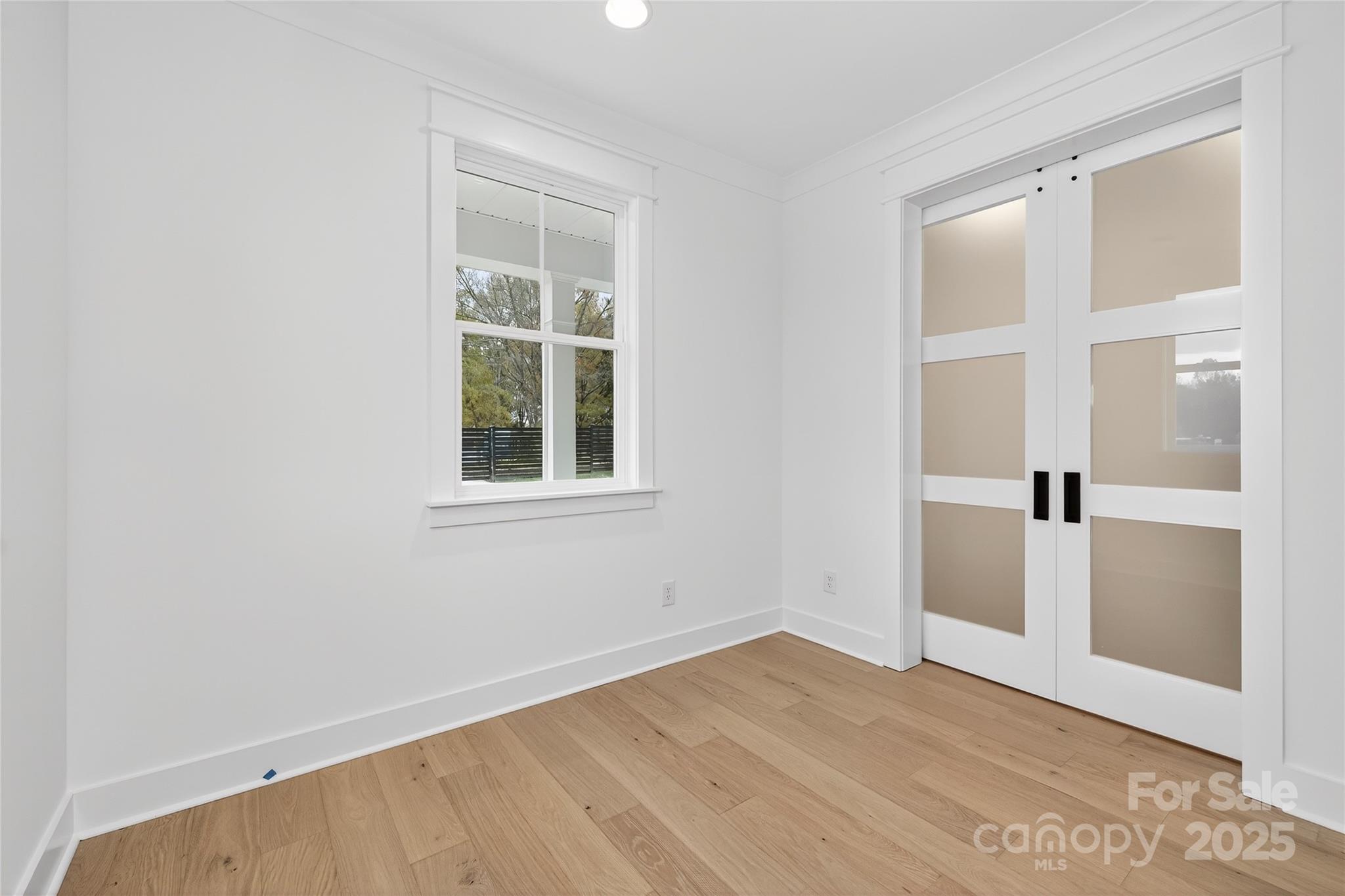 15617 Northcross Drive Property Photo 12