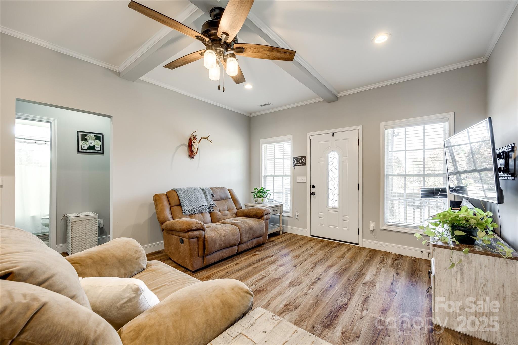 530 Denton Avenue Property Photo 5