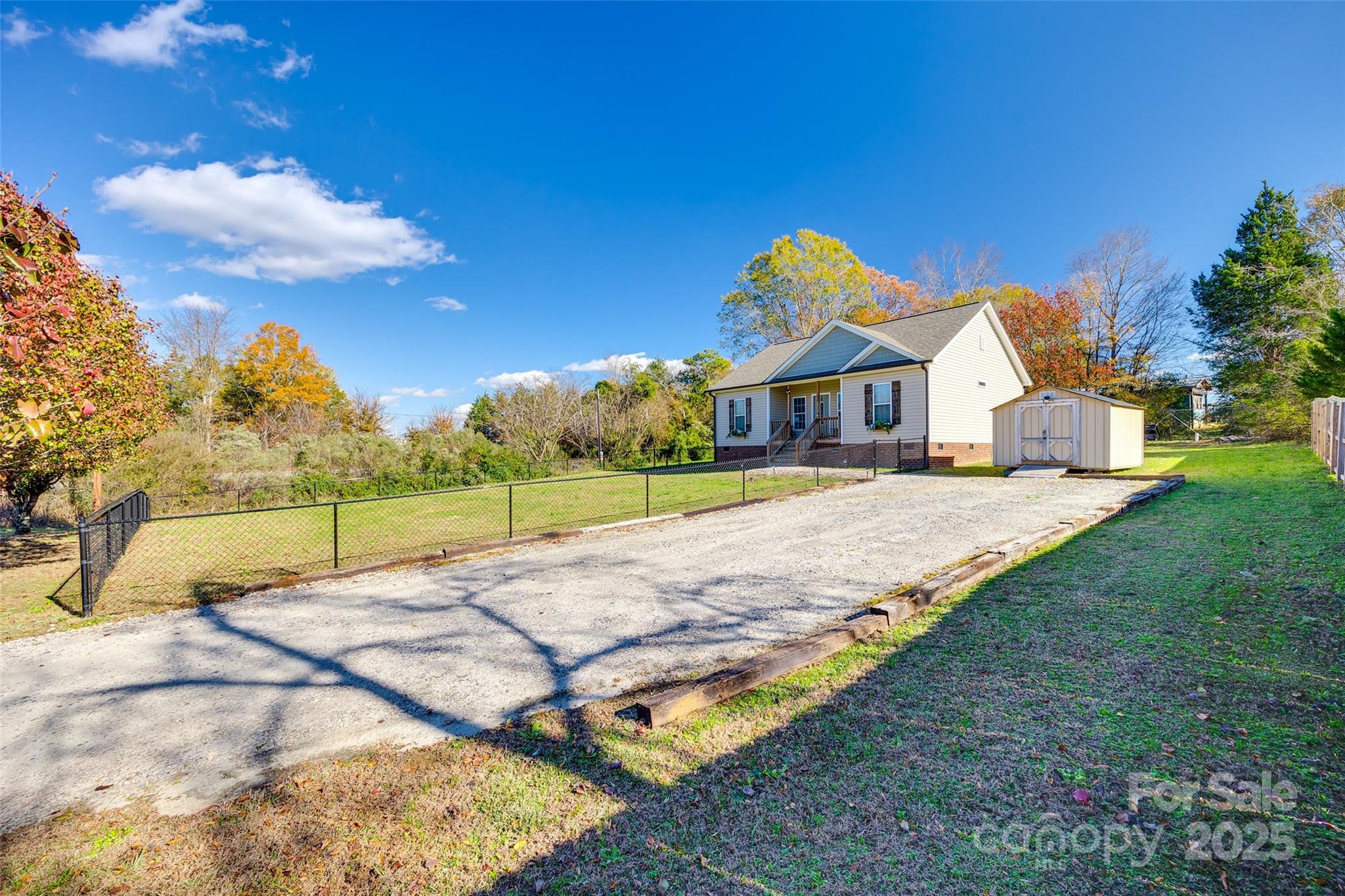 530 Denton Avenue Property Photo 26