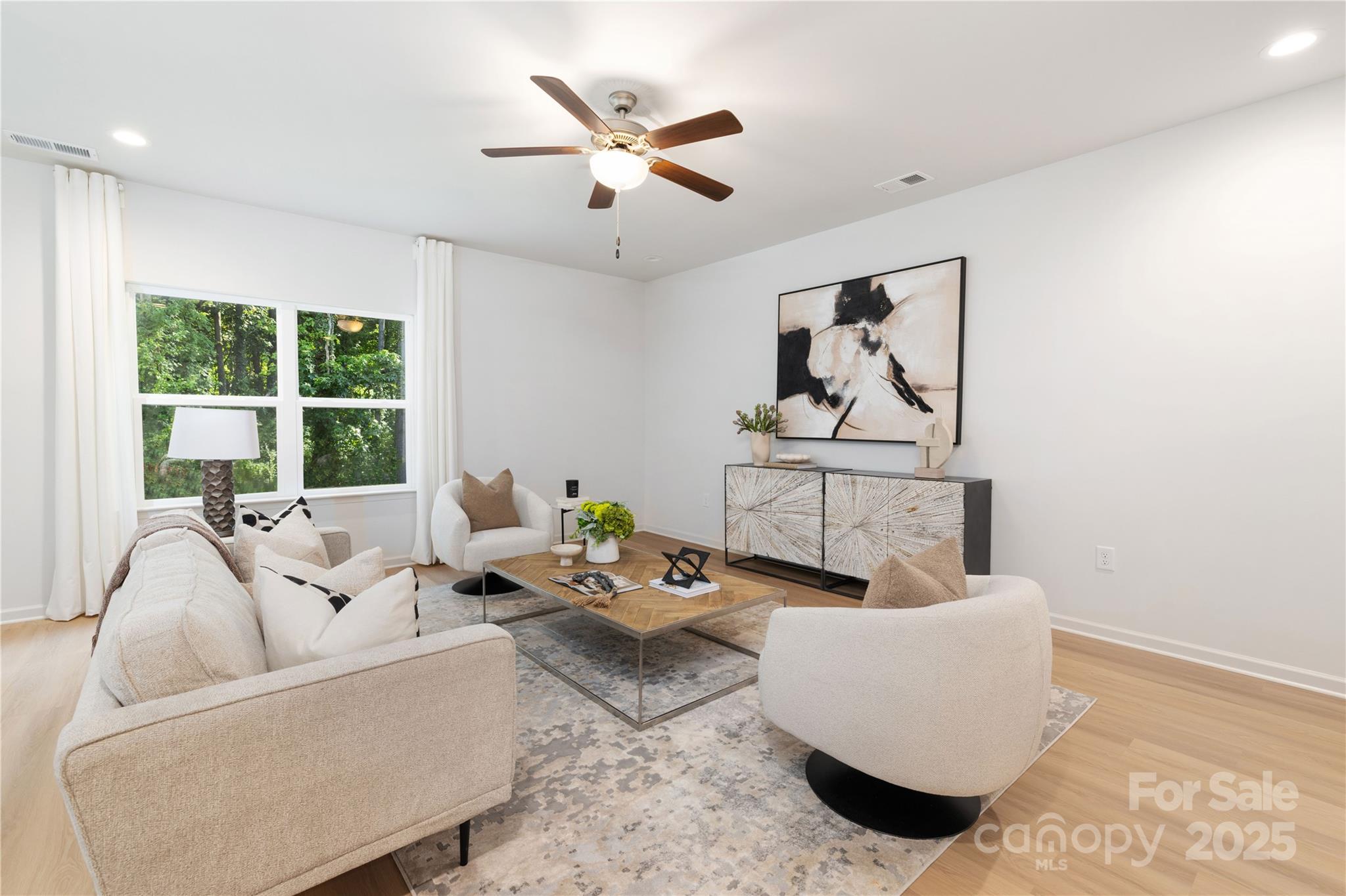 1121 Thayer Glen Court Property Photo 6