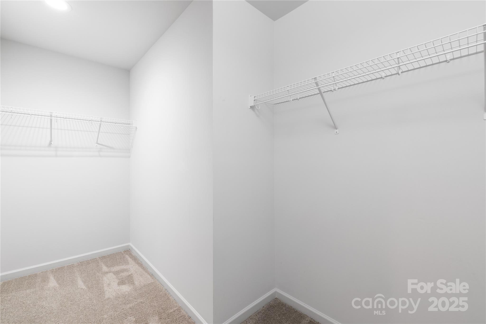 1121 Thayer Glen Court Property Photo 20