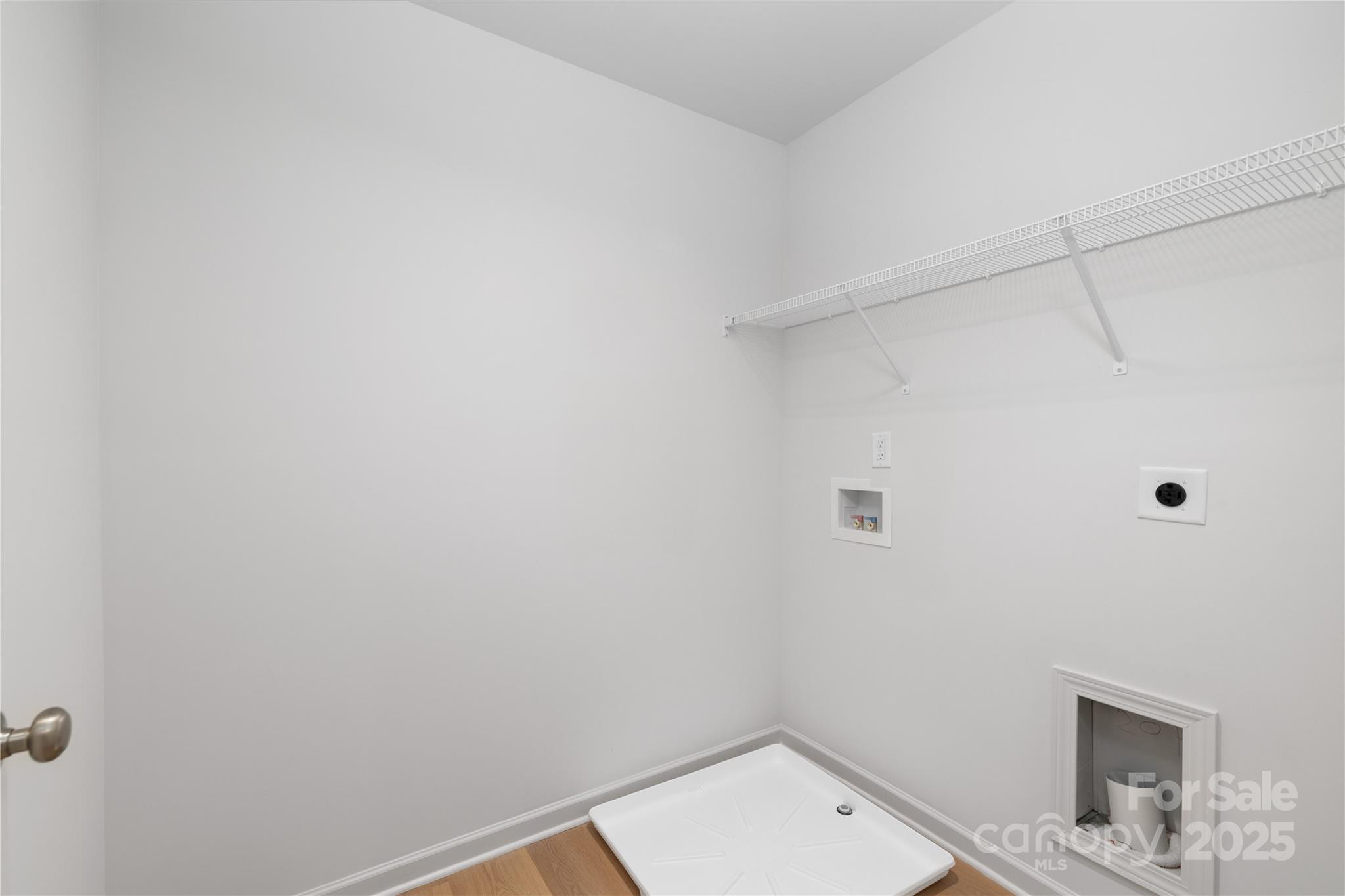 1121 Thayer Glen Court Property Photo 21