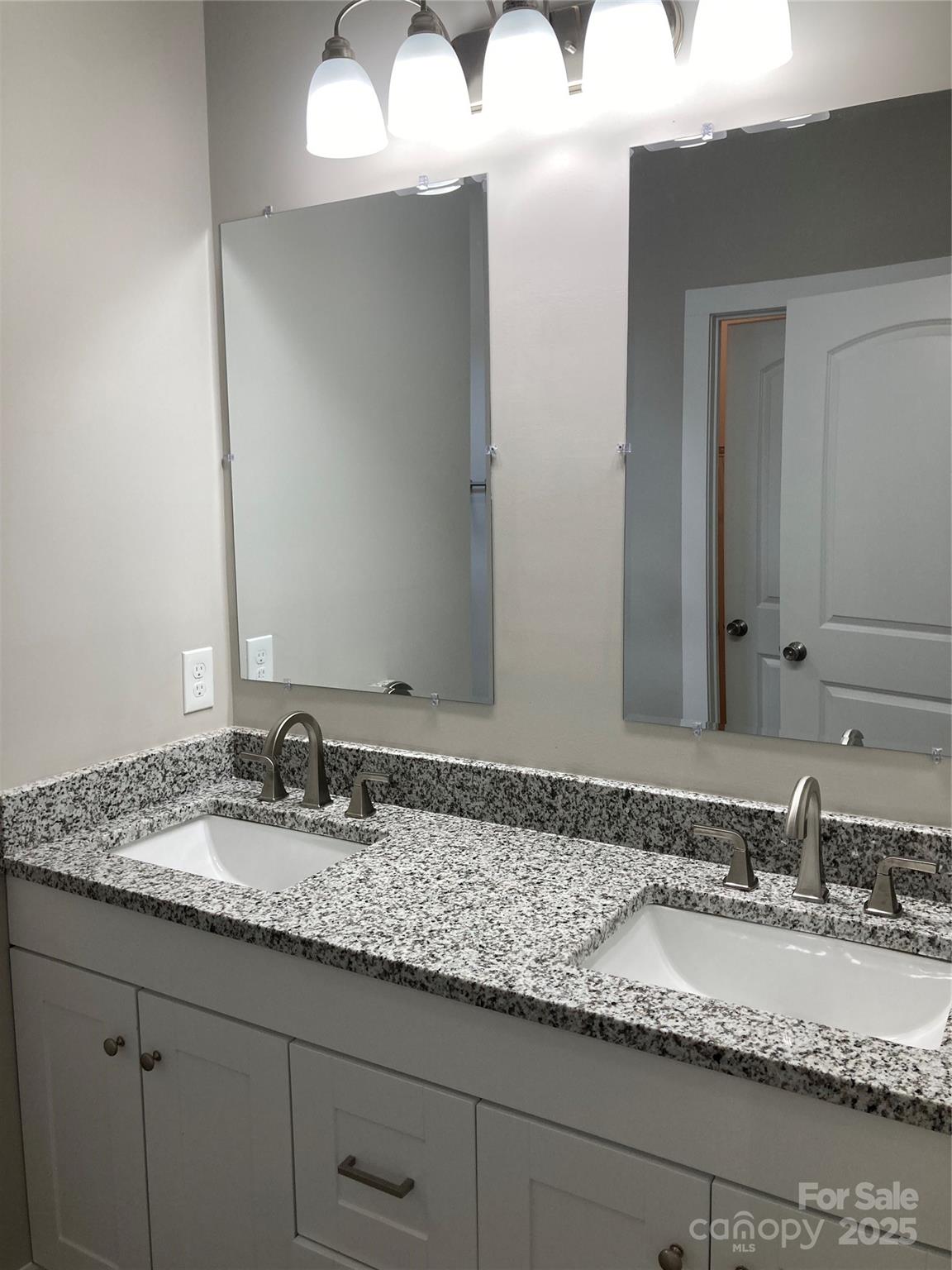 318 Davis Park Road Property Photo 17