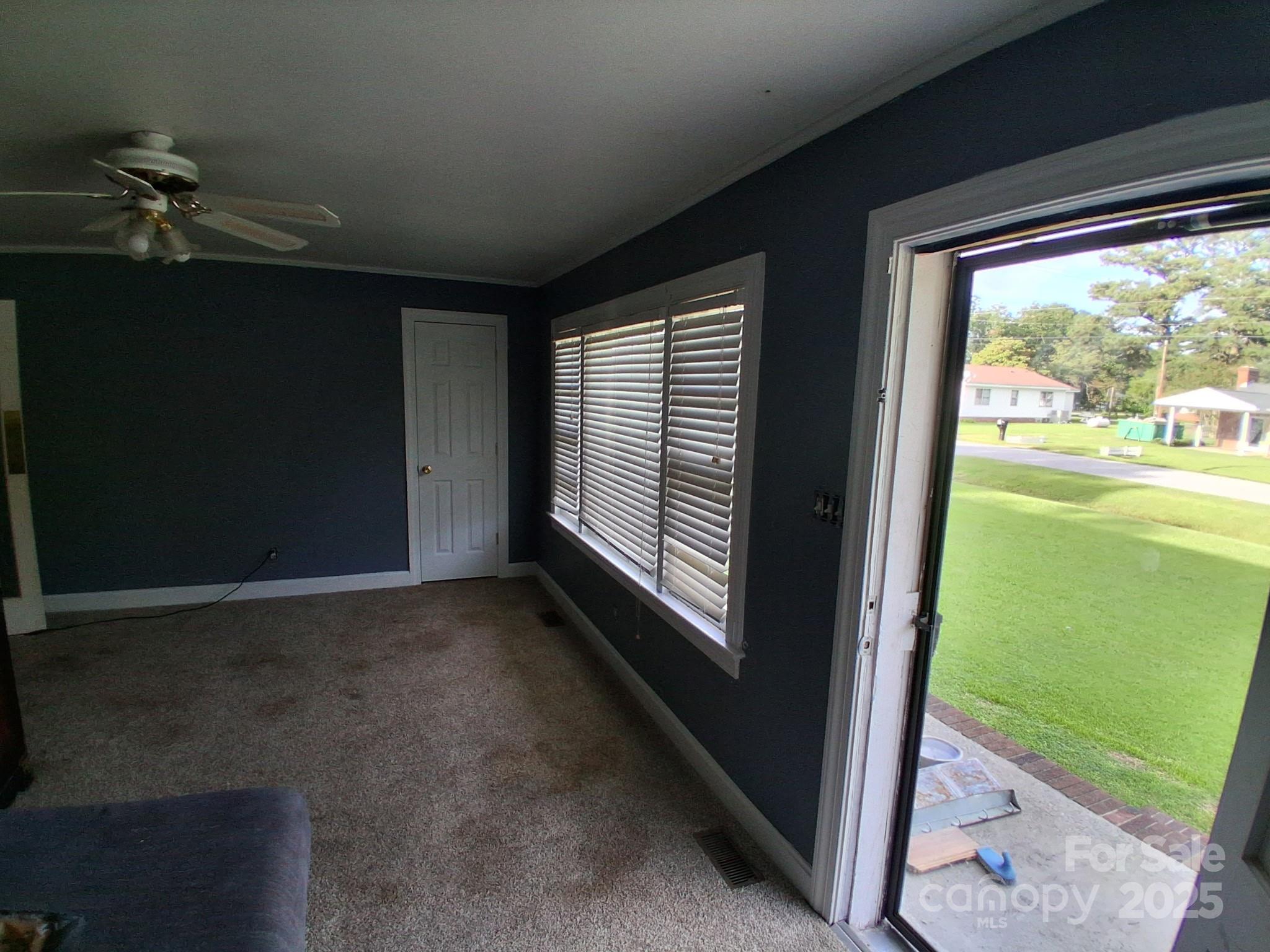 450 Camellia Street Property Photo 11