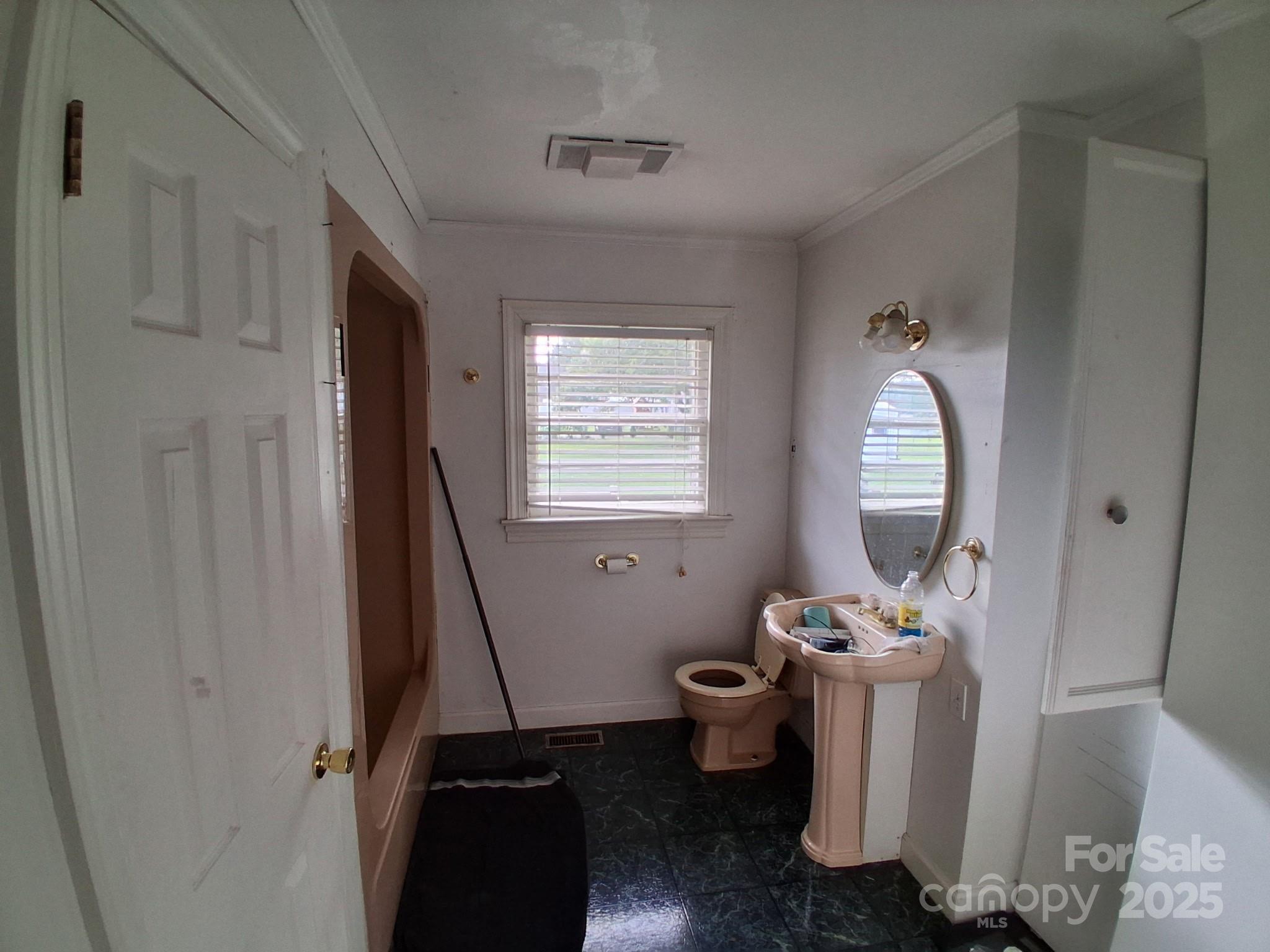 450 Camellia Street Property Photo 14