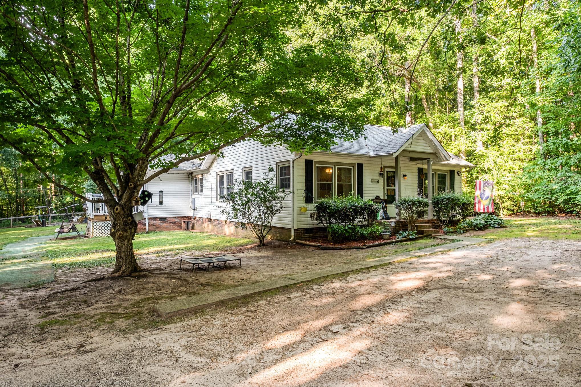 530 Wilmot Trail Property Photo 2