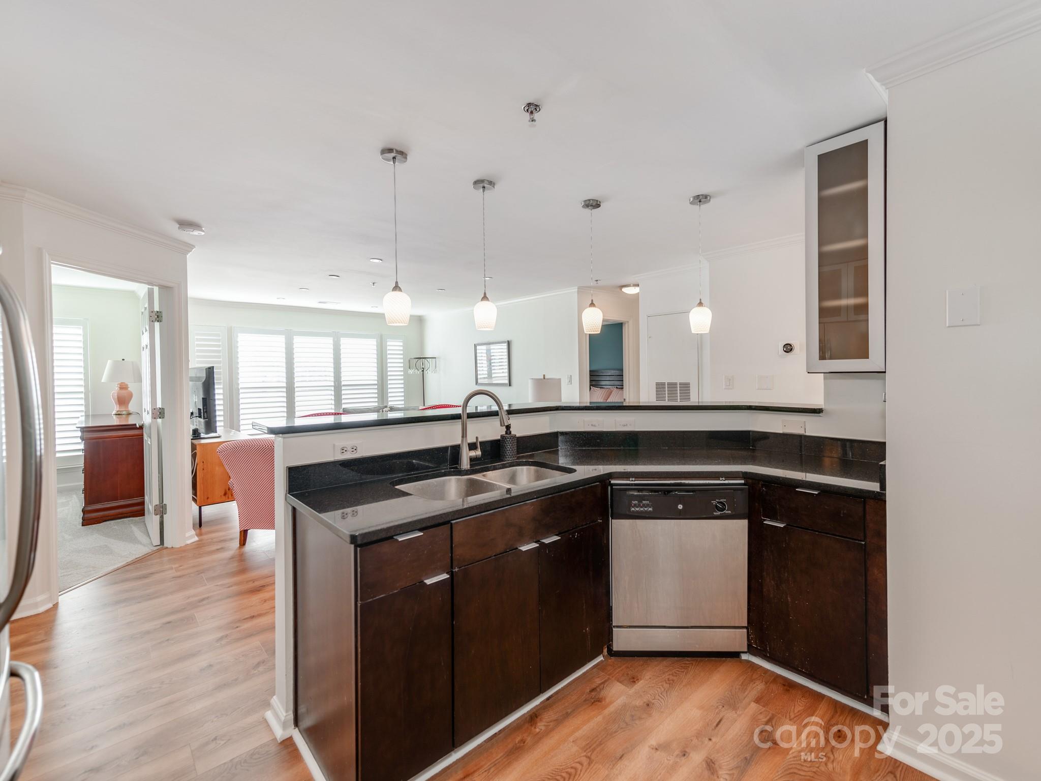 509 N Graham Street Property Photo 14