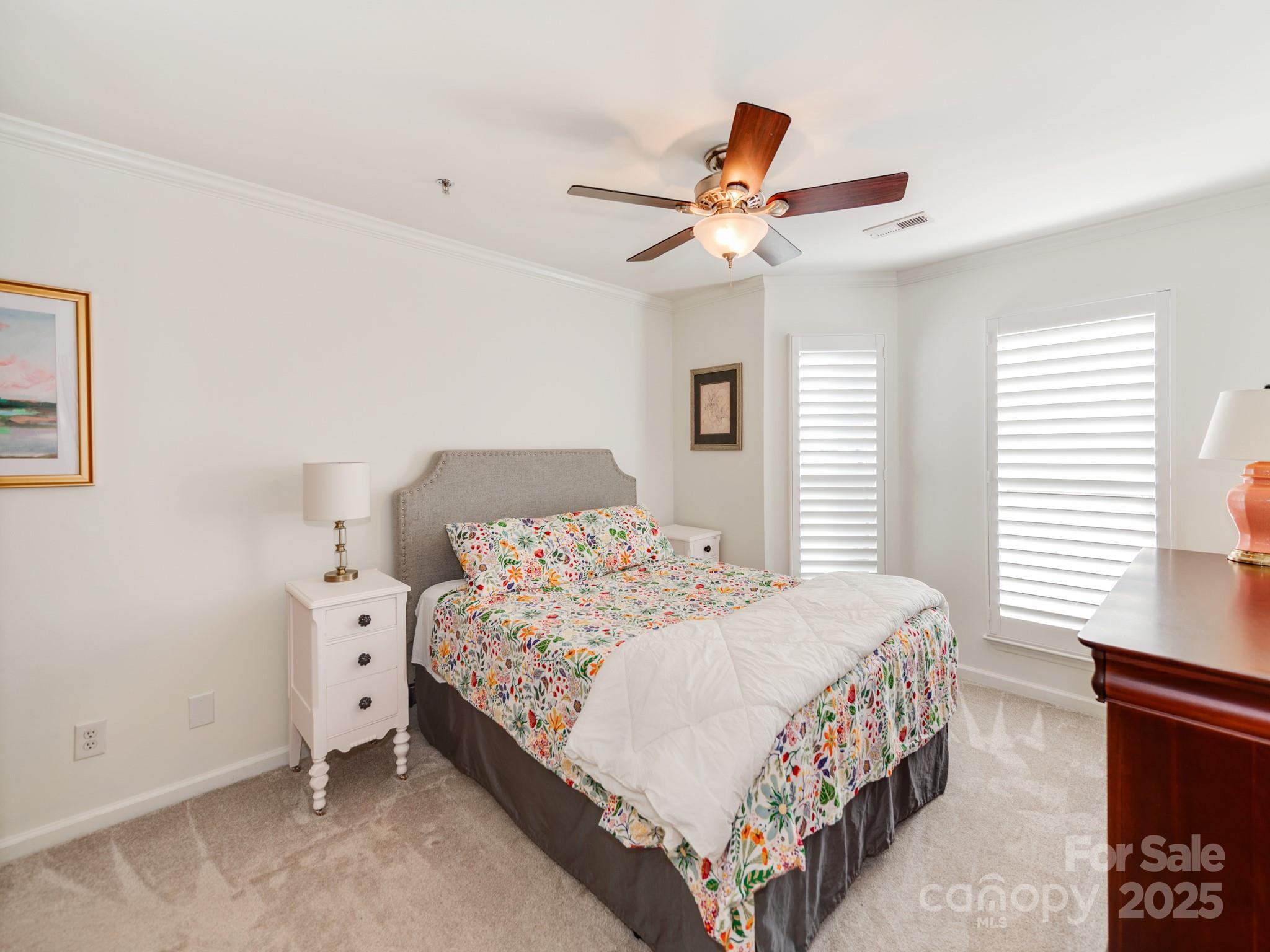 509 N Graham Street Property Photo 17