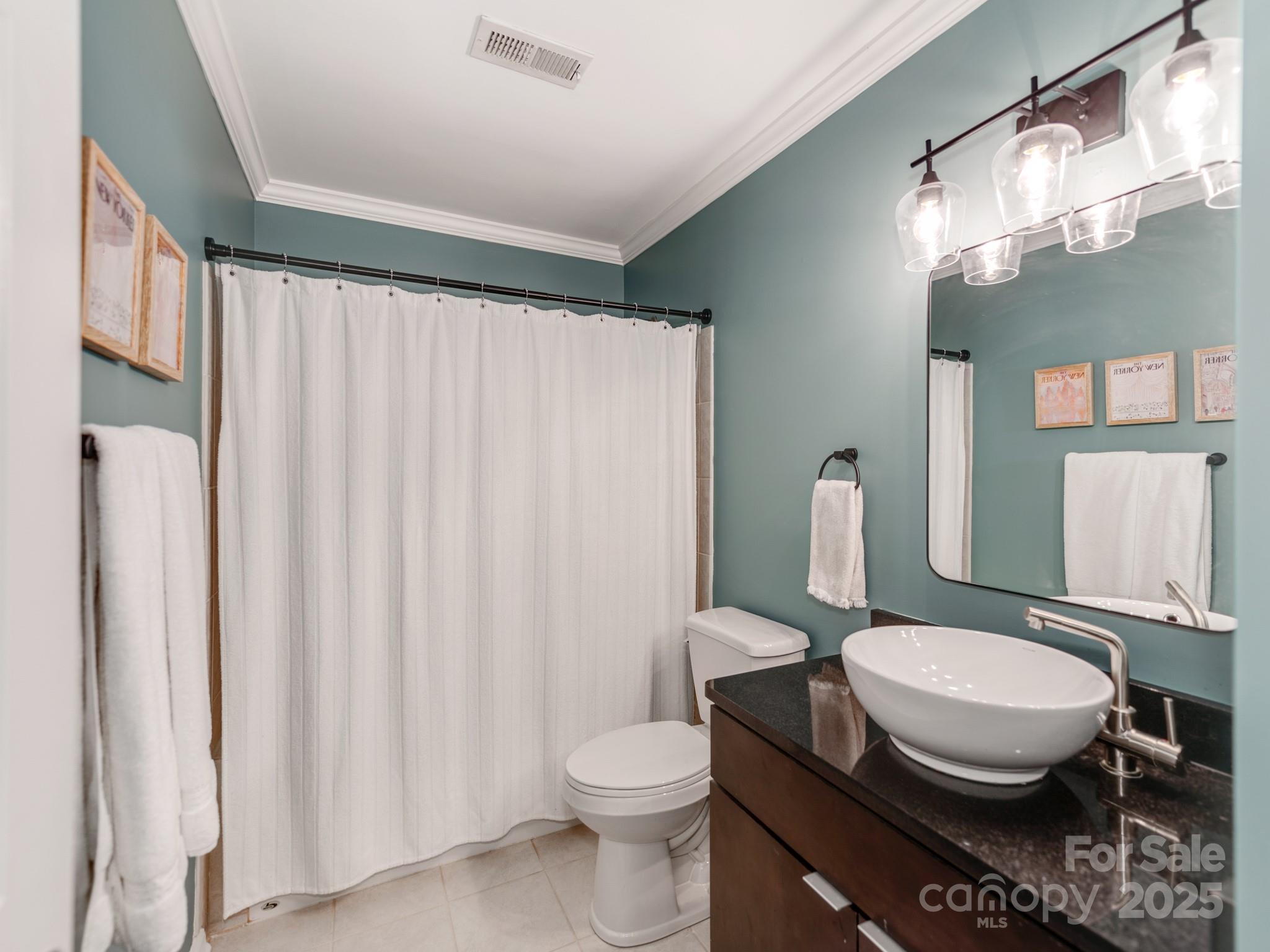 509 N Graham Street Property Photo 23