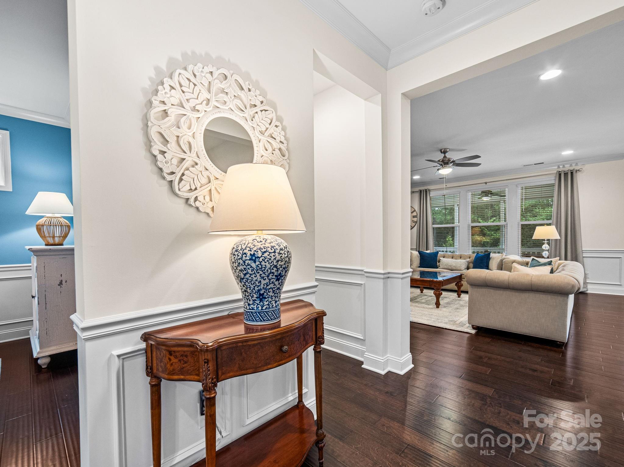 8628 Shadetree Street Property Photo 11