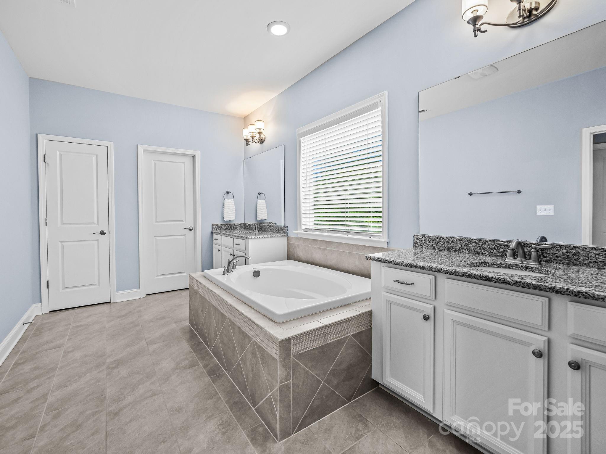 8628 Shadetree Street Property Photo 30