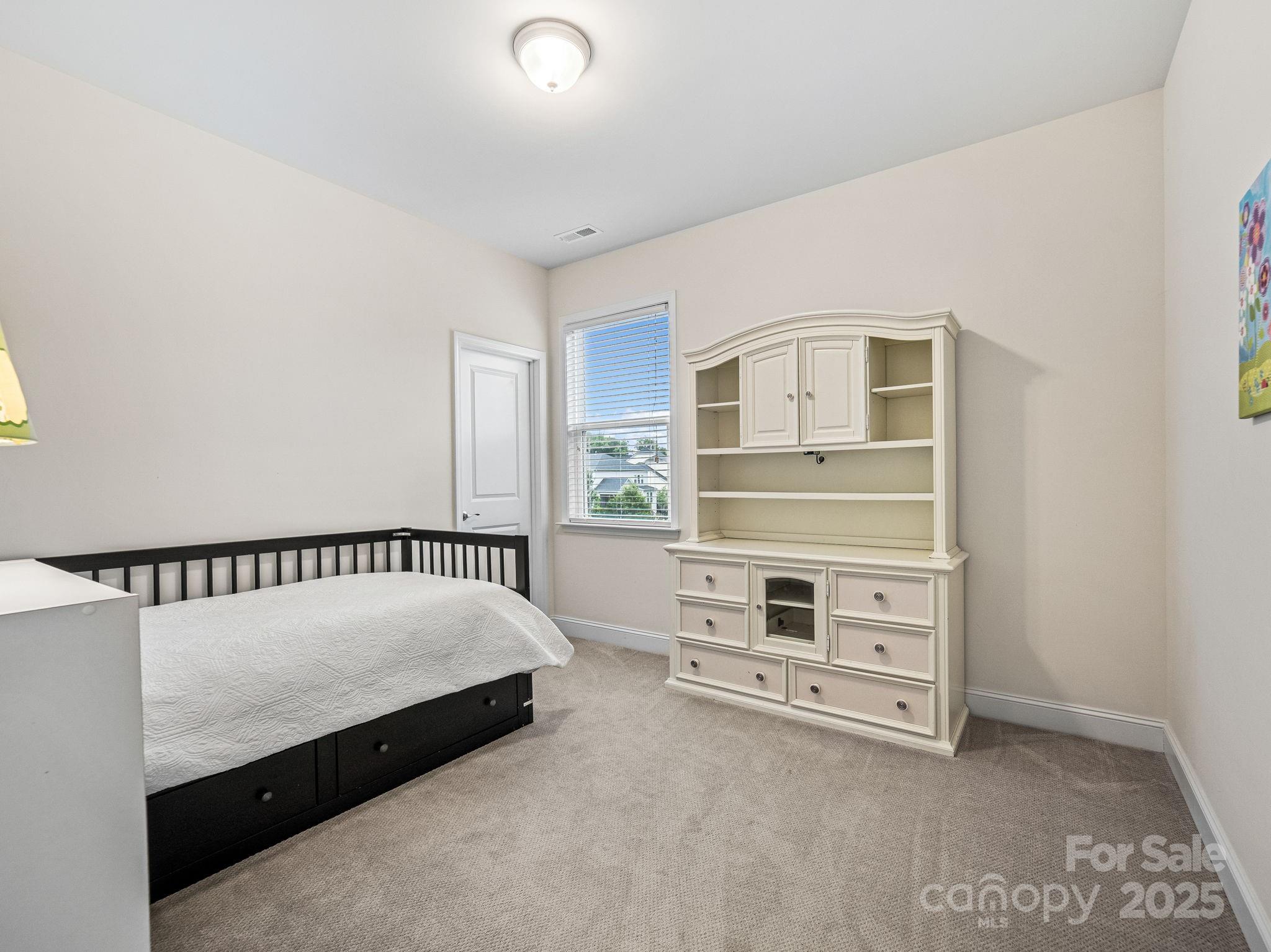 8628 Shadetree Street Property Photo 37