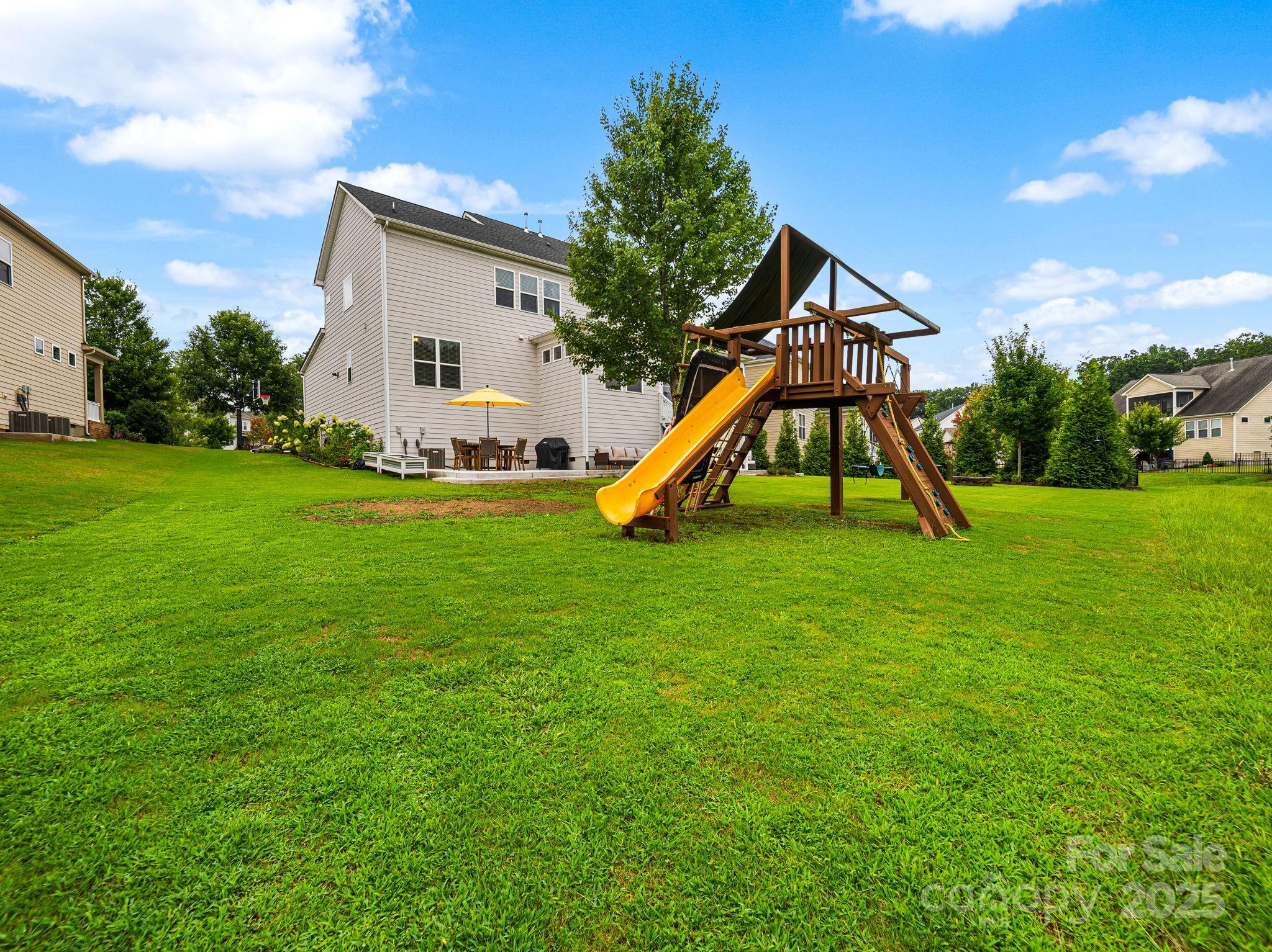 8628 Shadetree Street Property Photo 45