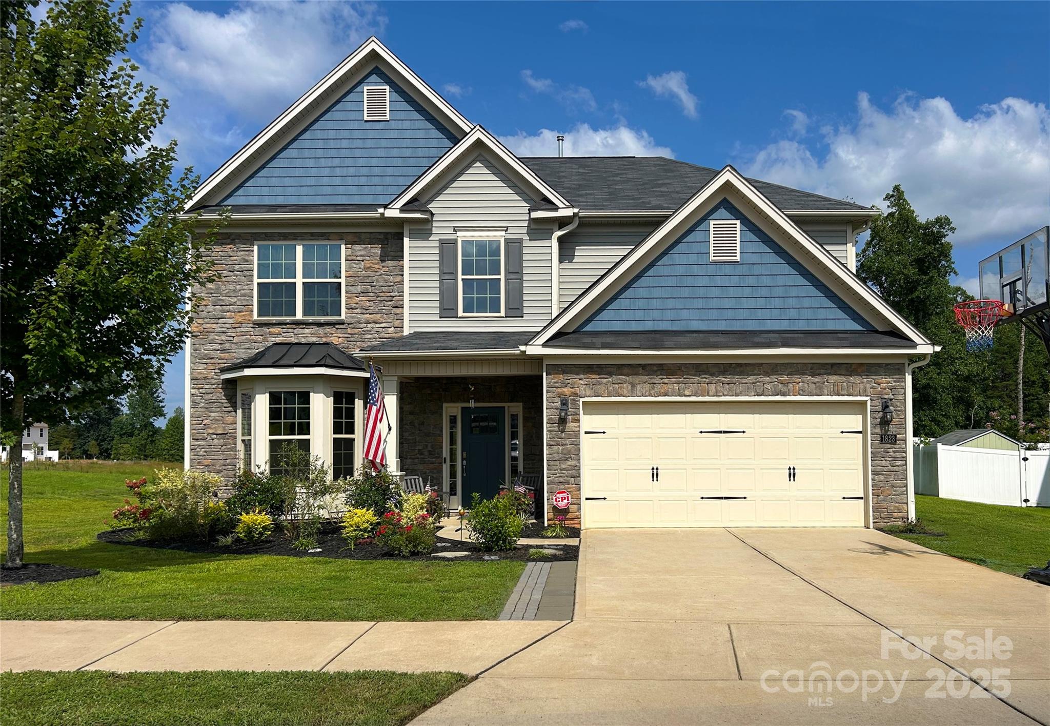 1823 Ridge Creek Drive Property Photo 1
