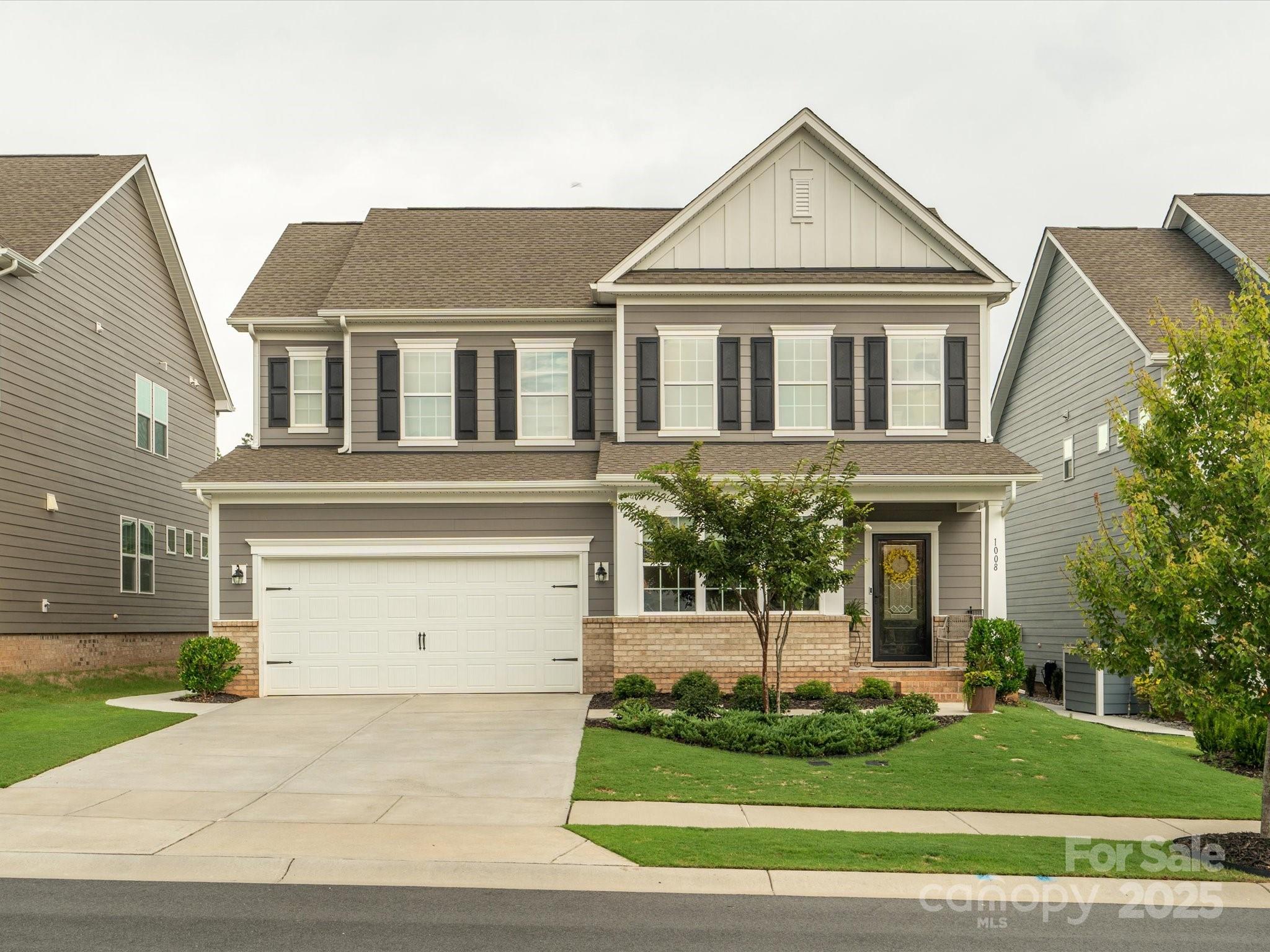 1008 Gabardine Lane Property Photo 1