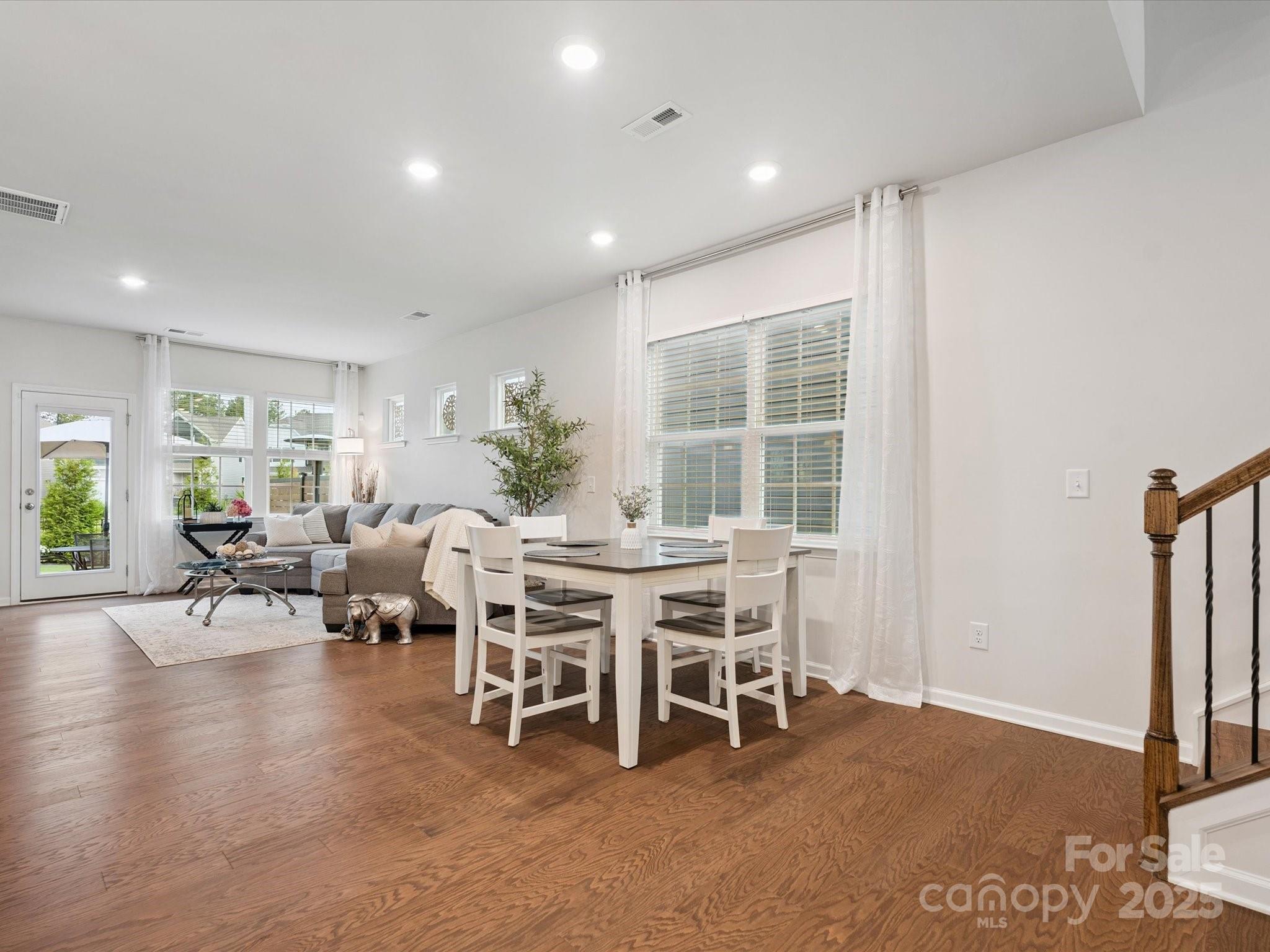 1008 Gabardine Lane Property Photo 9