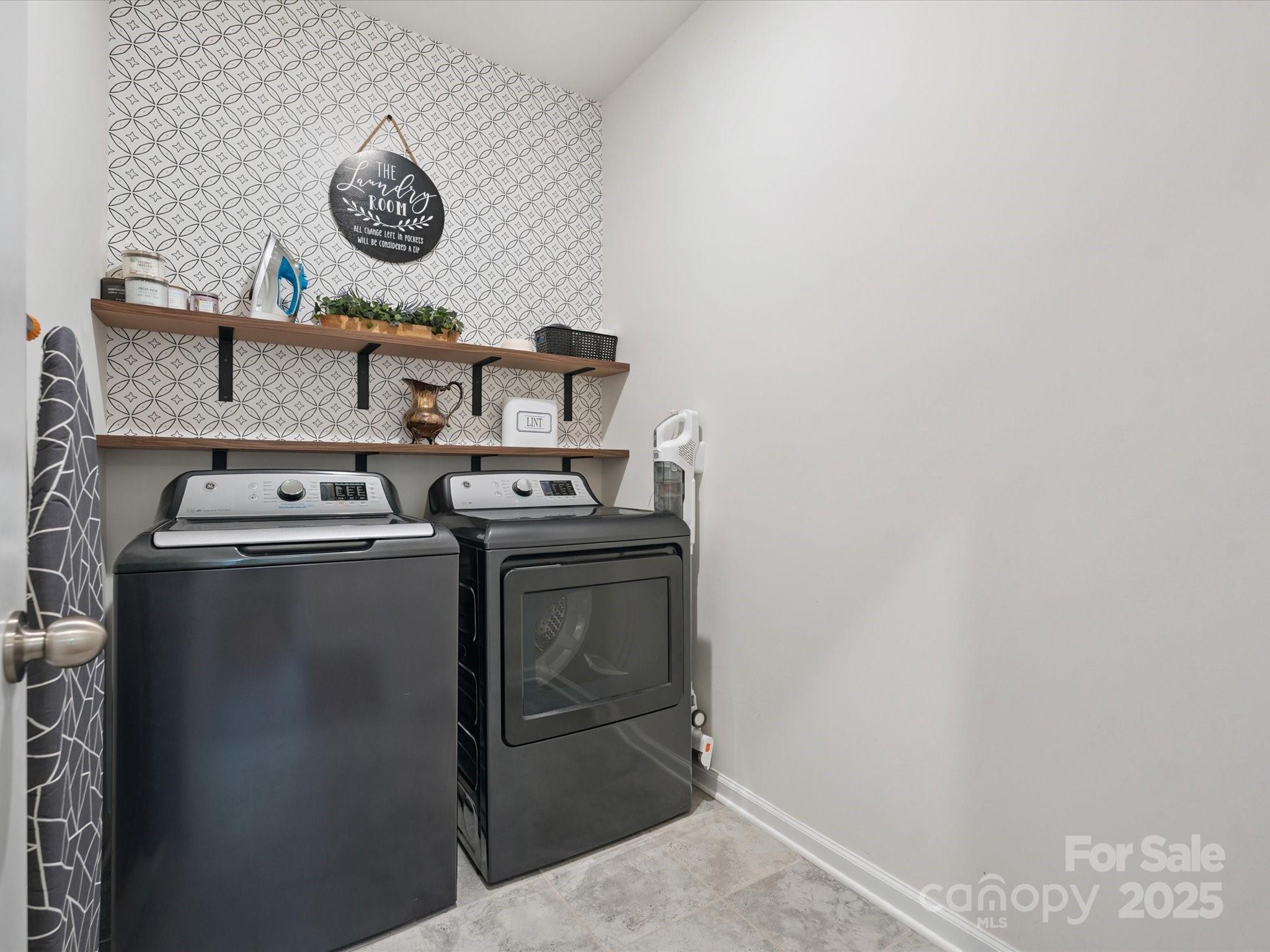1008 Gabardine Lane Property Photo 29
