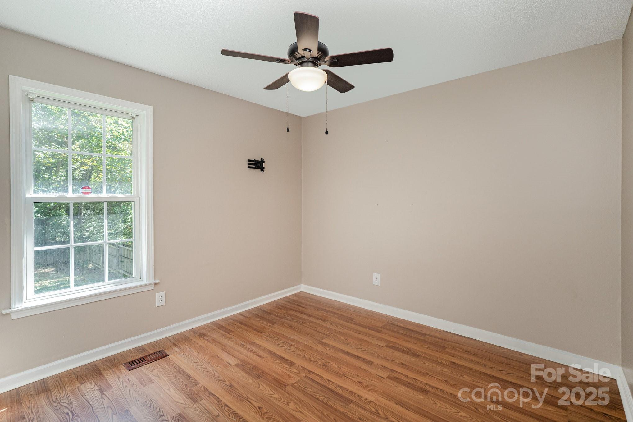 308 E Louisiana Avenue Property Photo 24