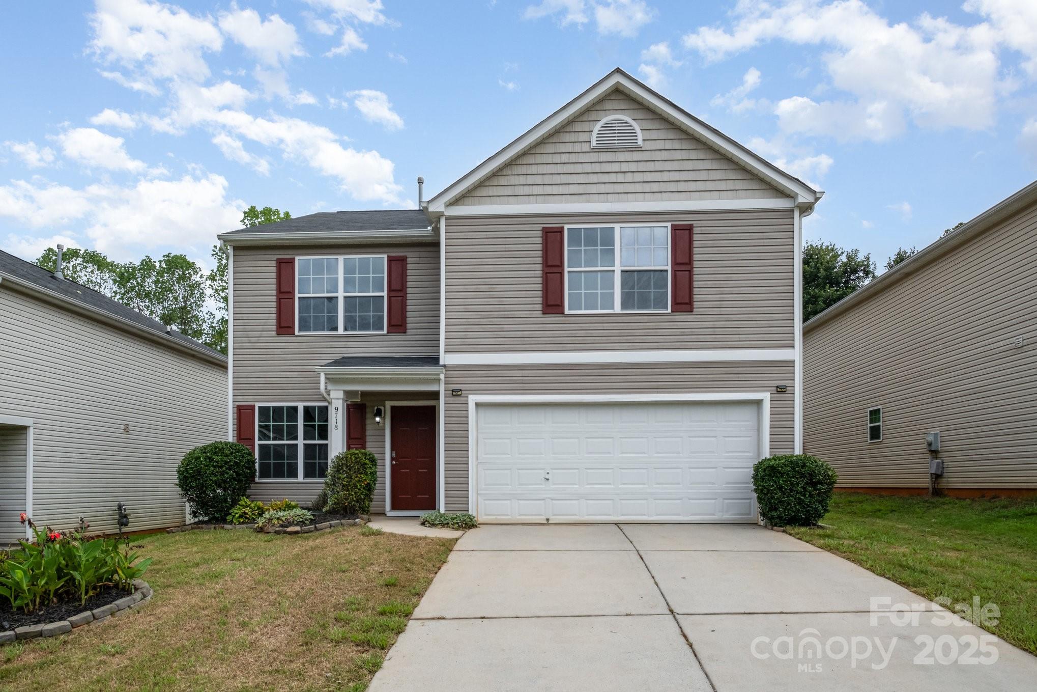 9718 Eagle Feathers Drive Property Photo 2