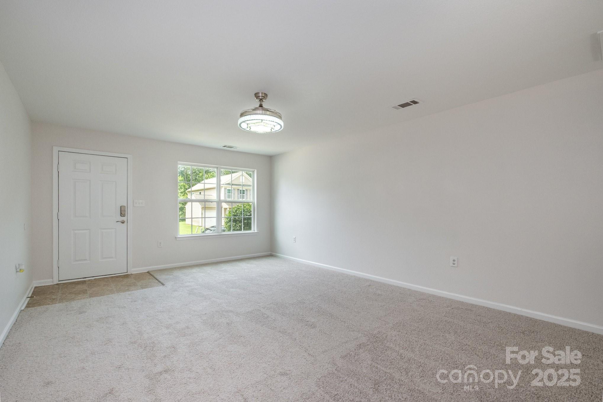 9718 Eagle Feathers Drive Property Photo 10