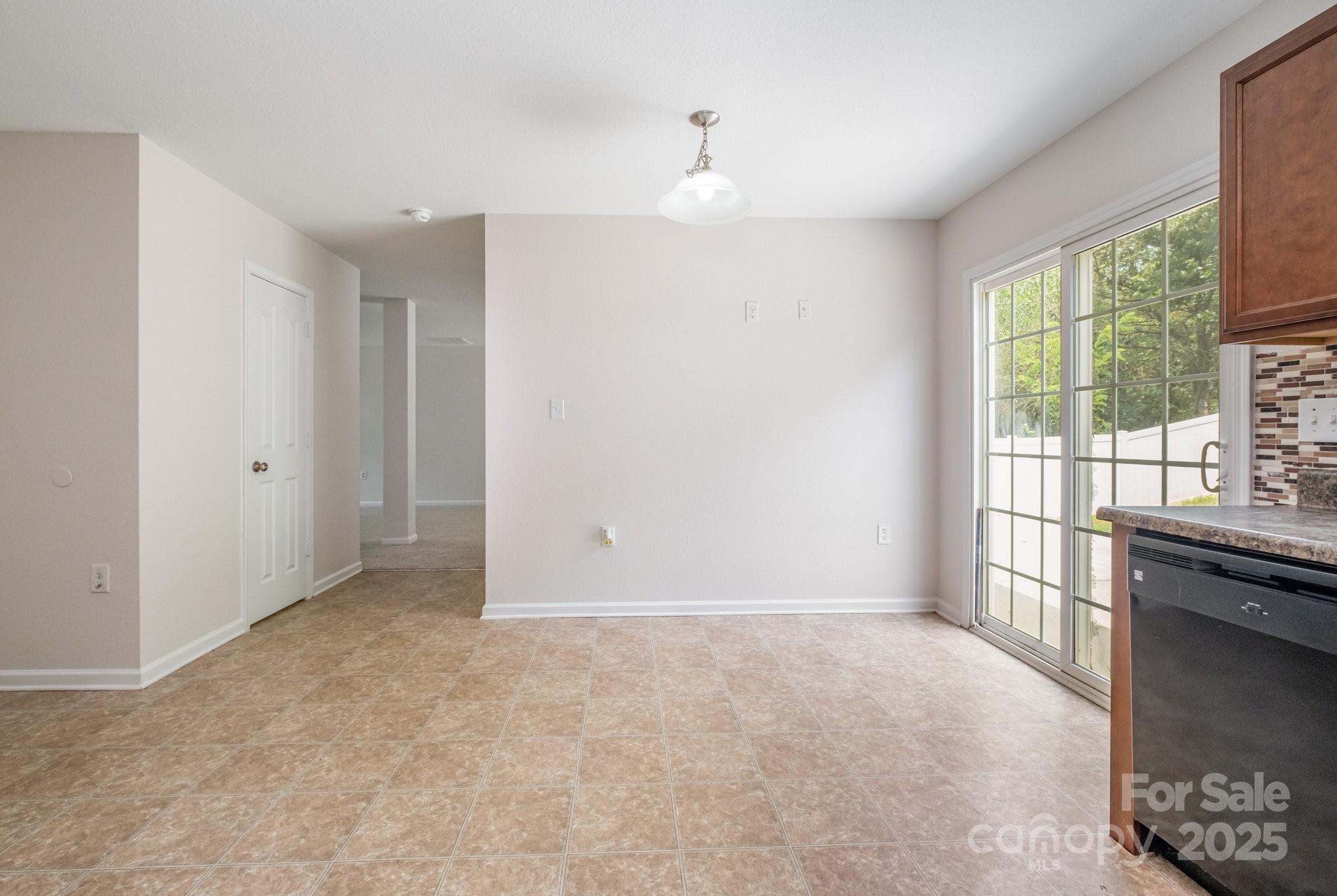 9718 Eagle Feathers Drive Property Photo 11