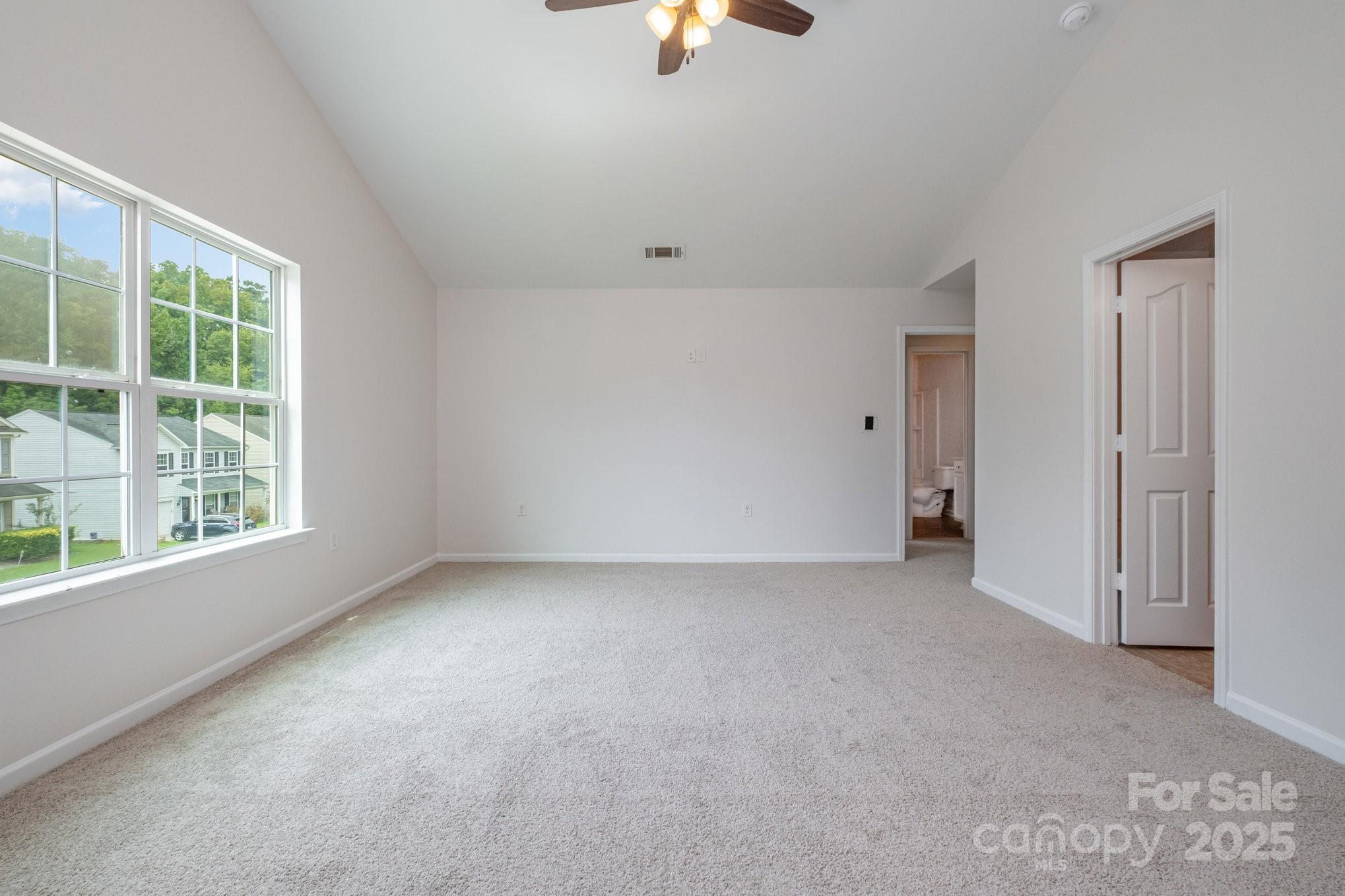 9718 Eagle Feathers Drive Property Photo 20