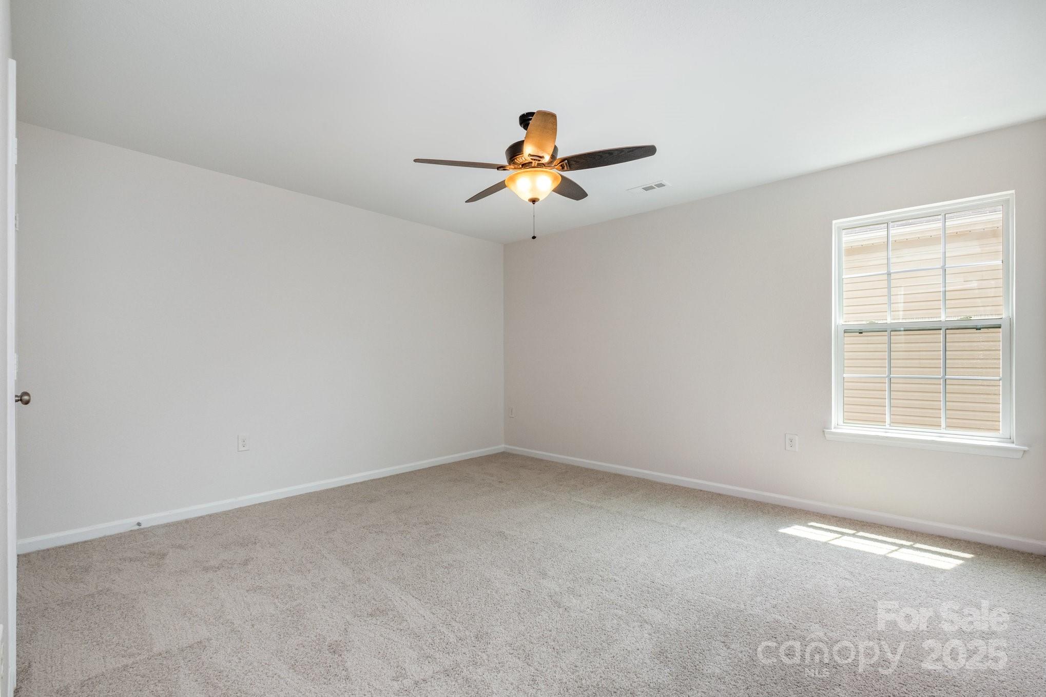 9718 Eagle Feathers Drive Property Photo 23