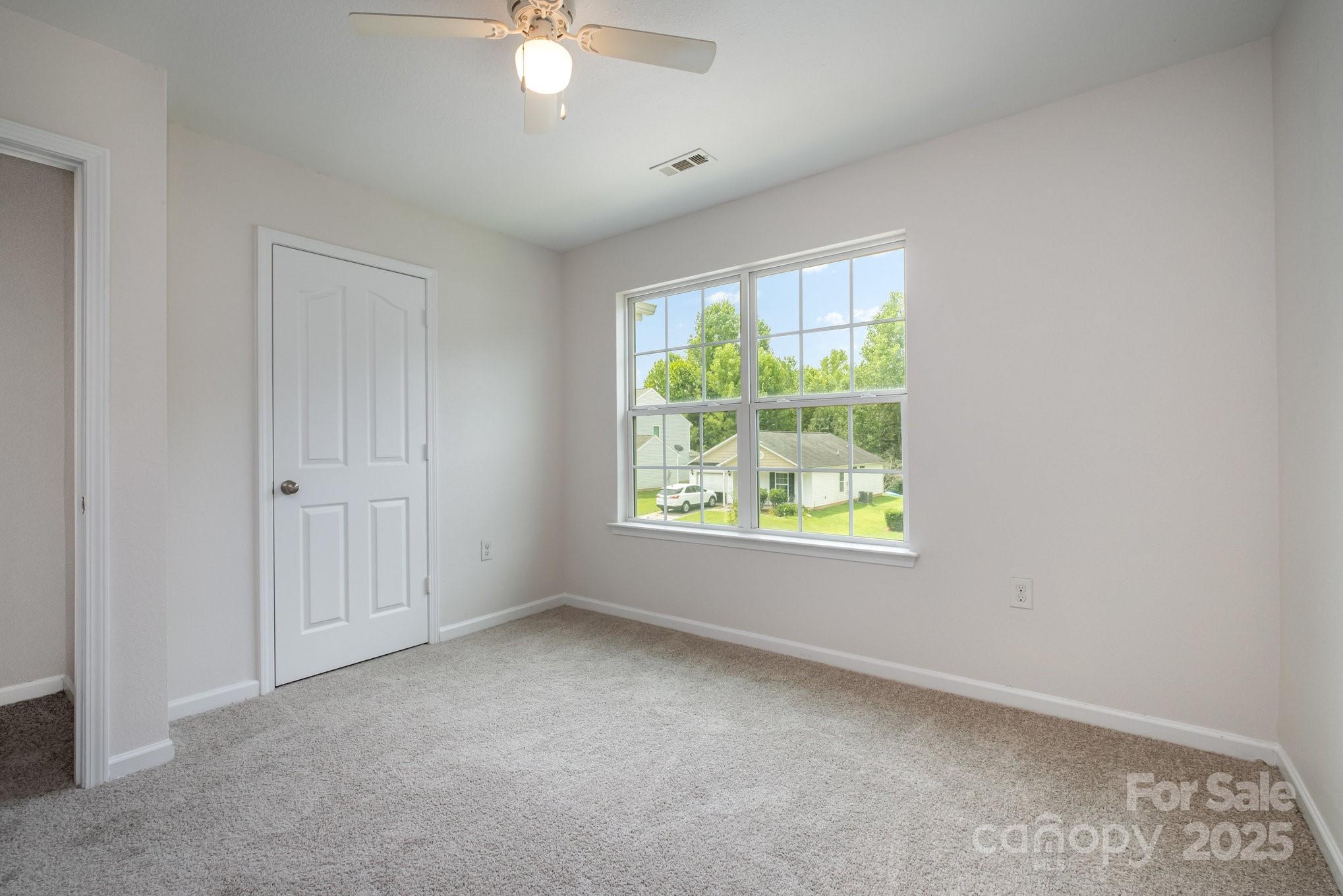 9718 Eagle Feathers Drive Property Photo 26