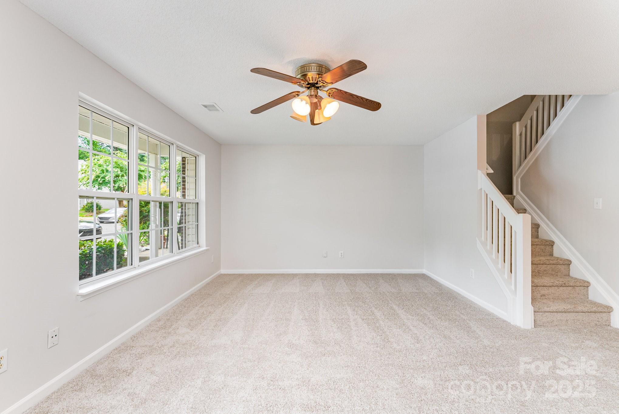 7504 Petrea Lane Property Photo 4