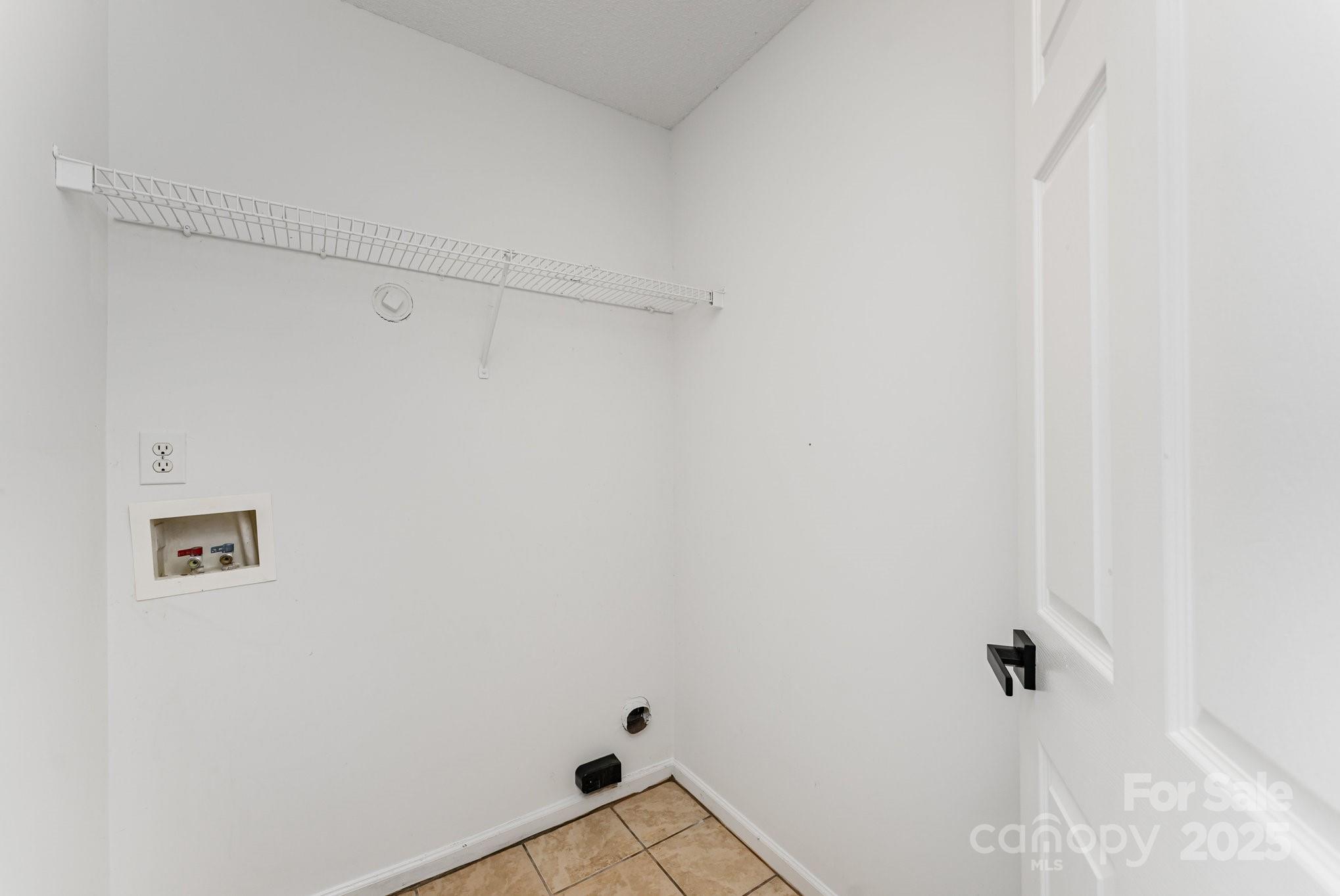 7504 Petrea Lane Property Photo 12