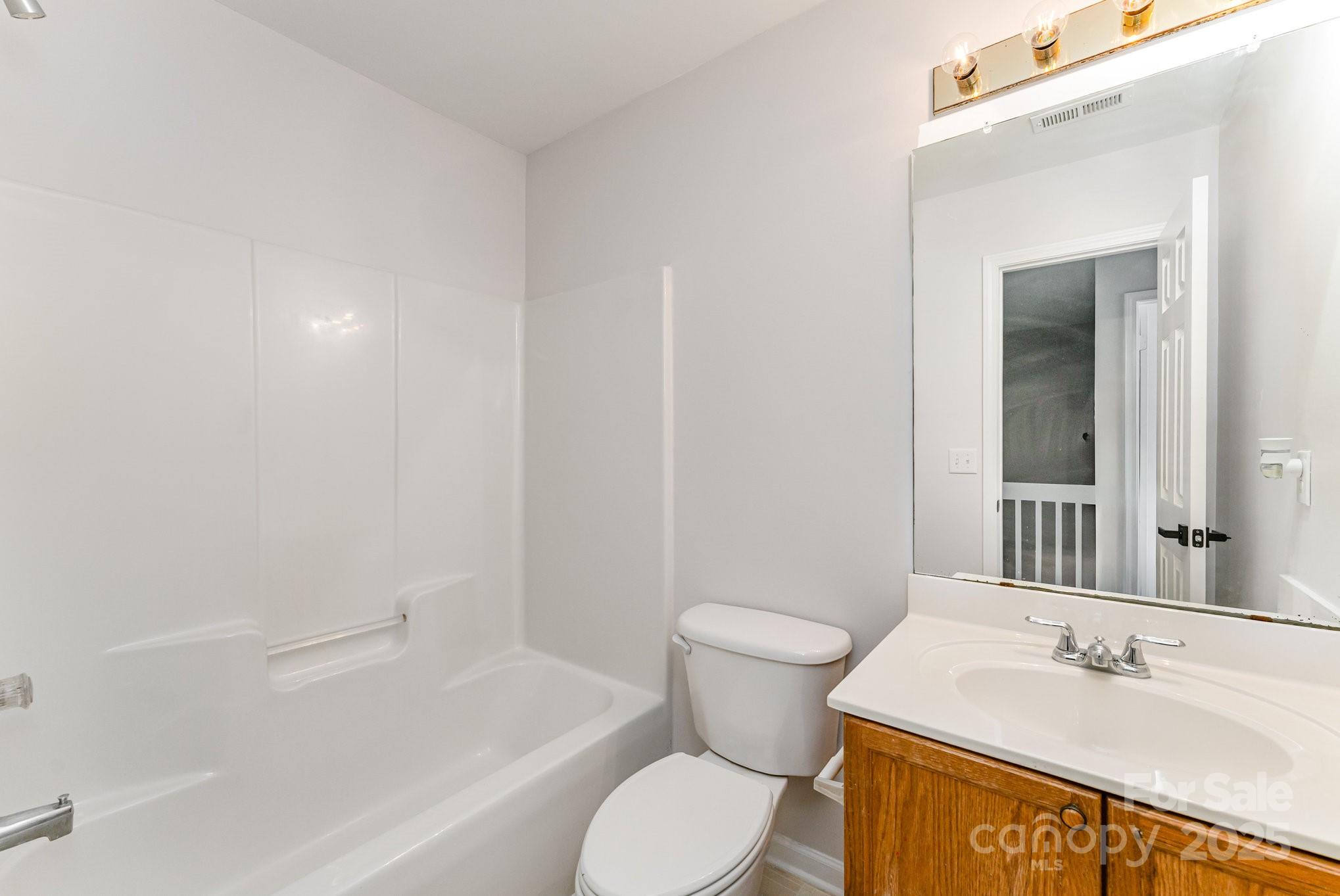 7504 Petrea Lane Property Photo 20