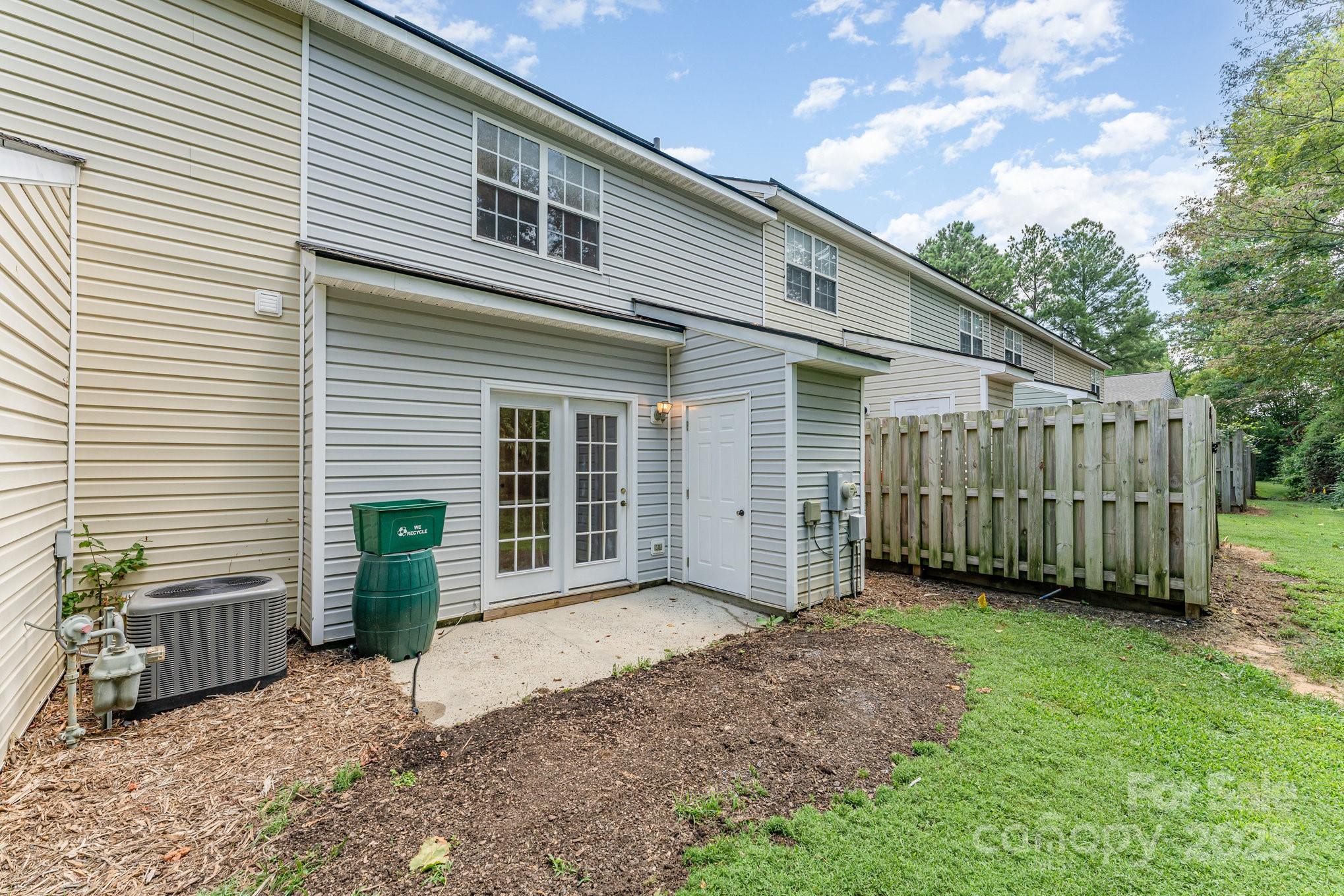 7504 Petrea Lane Property Photo 21